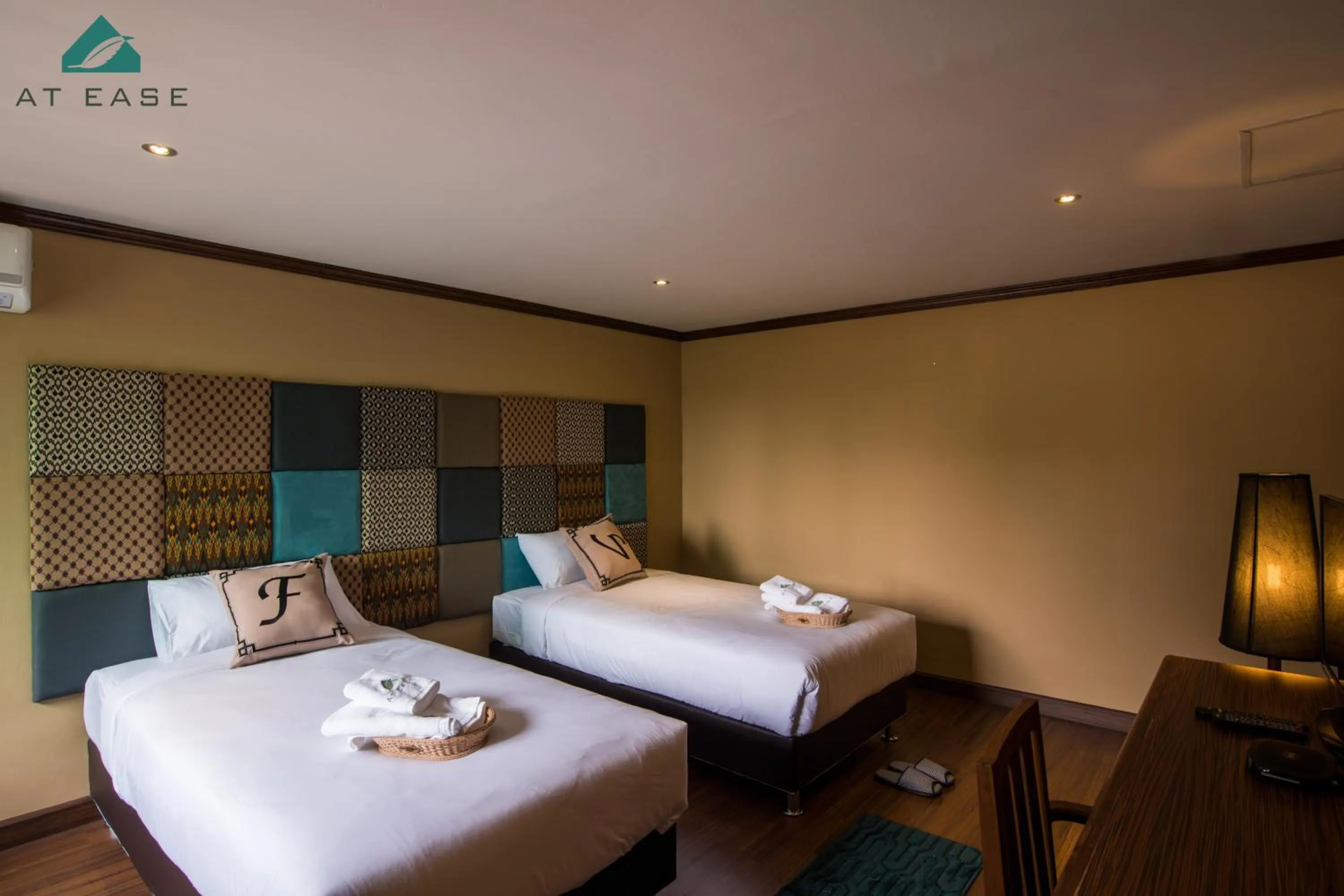 Bed in At Ease Bijou