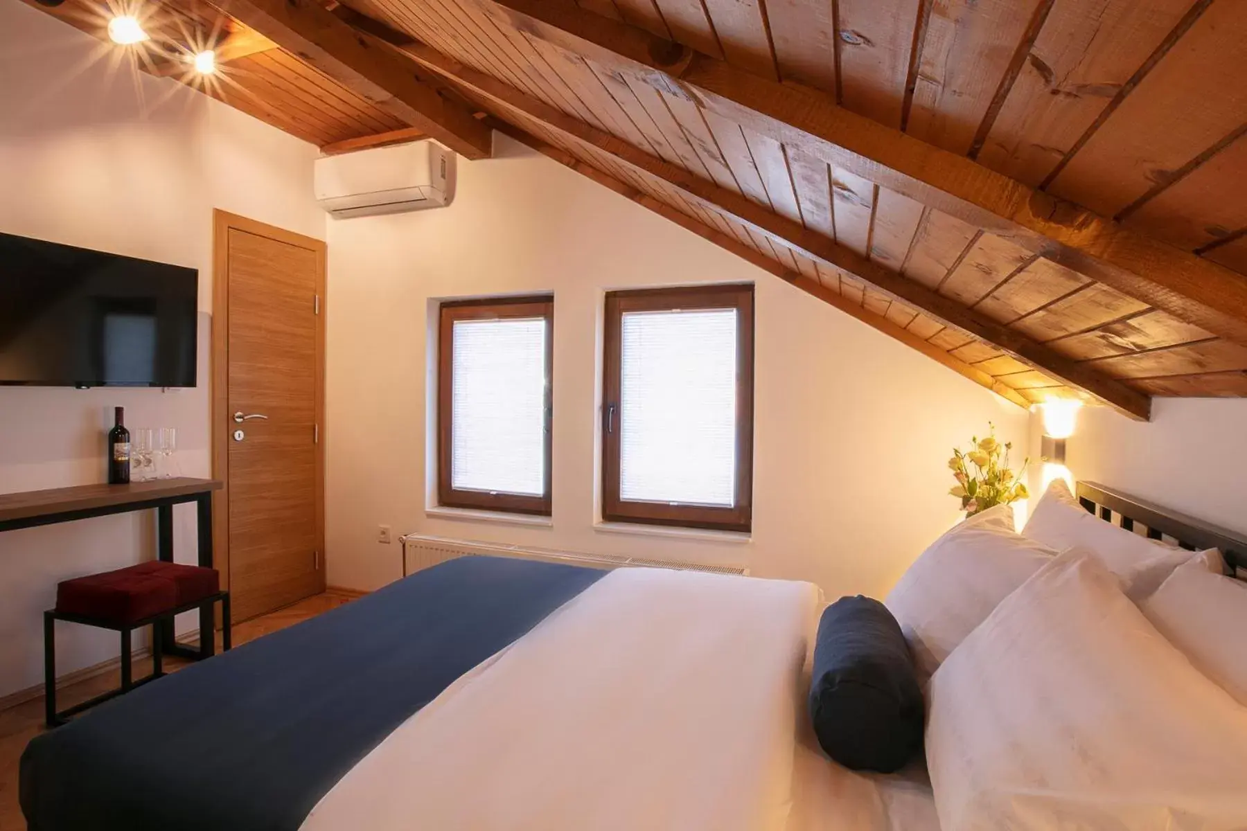 Double Room - single occupancy in Grand Boutique Hotel Double Room - single occupancy in Grand Boutique Hotel