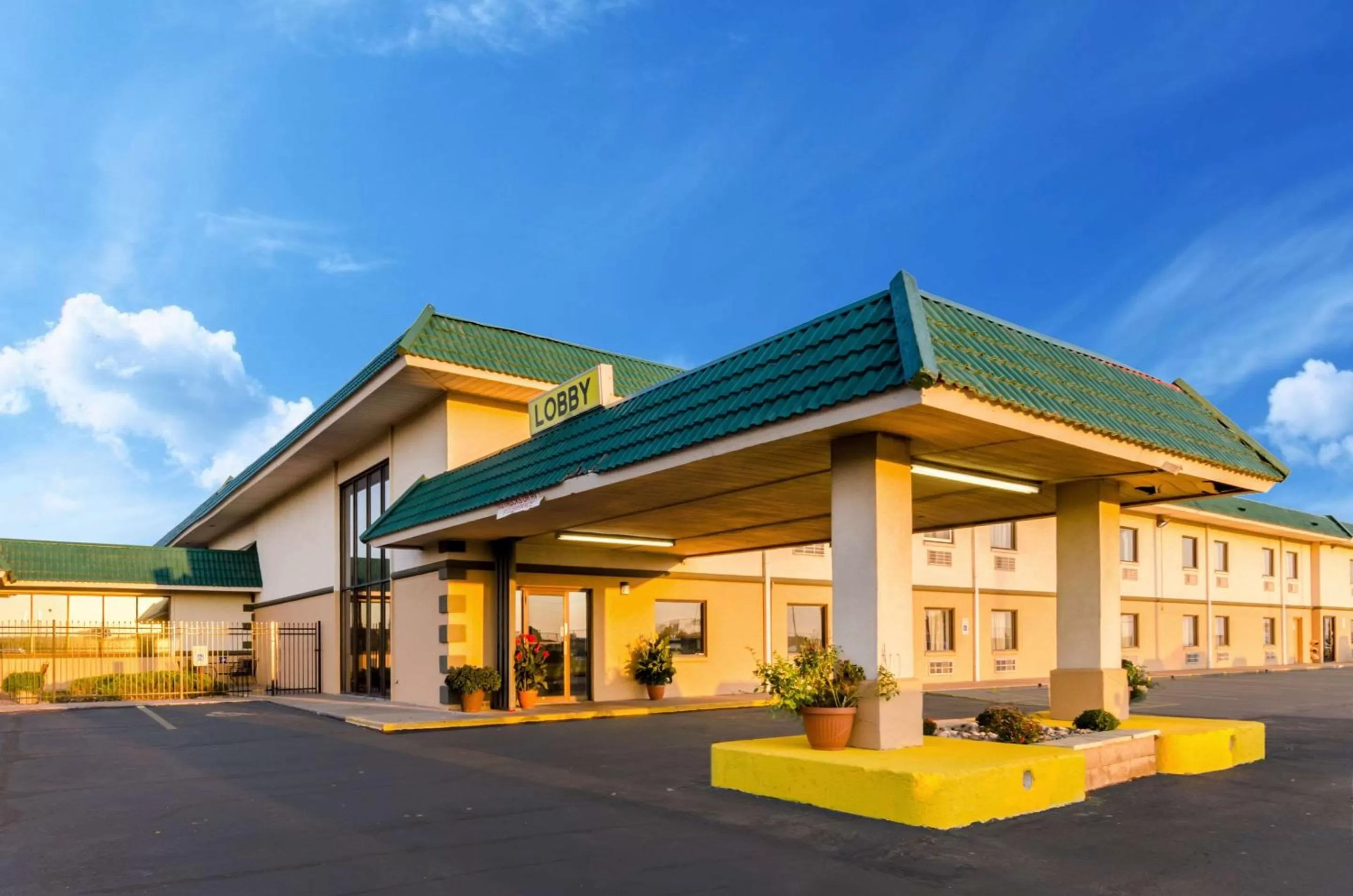 Quality Inn & Suites Salina West