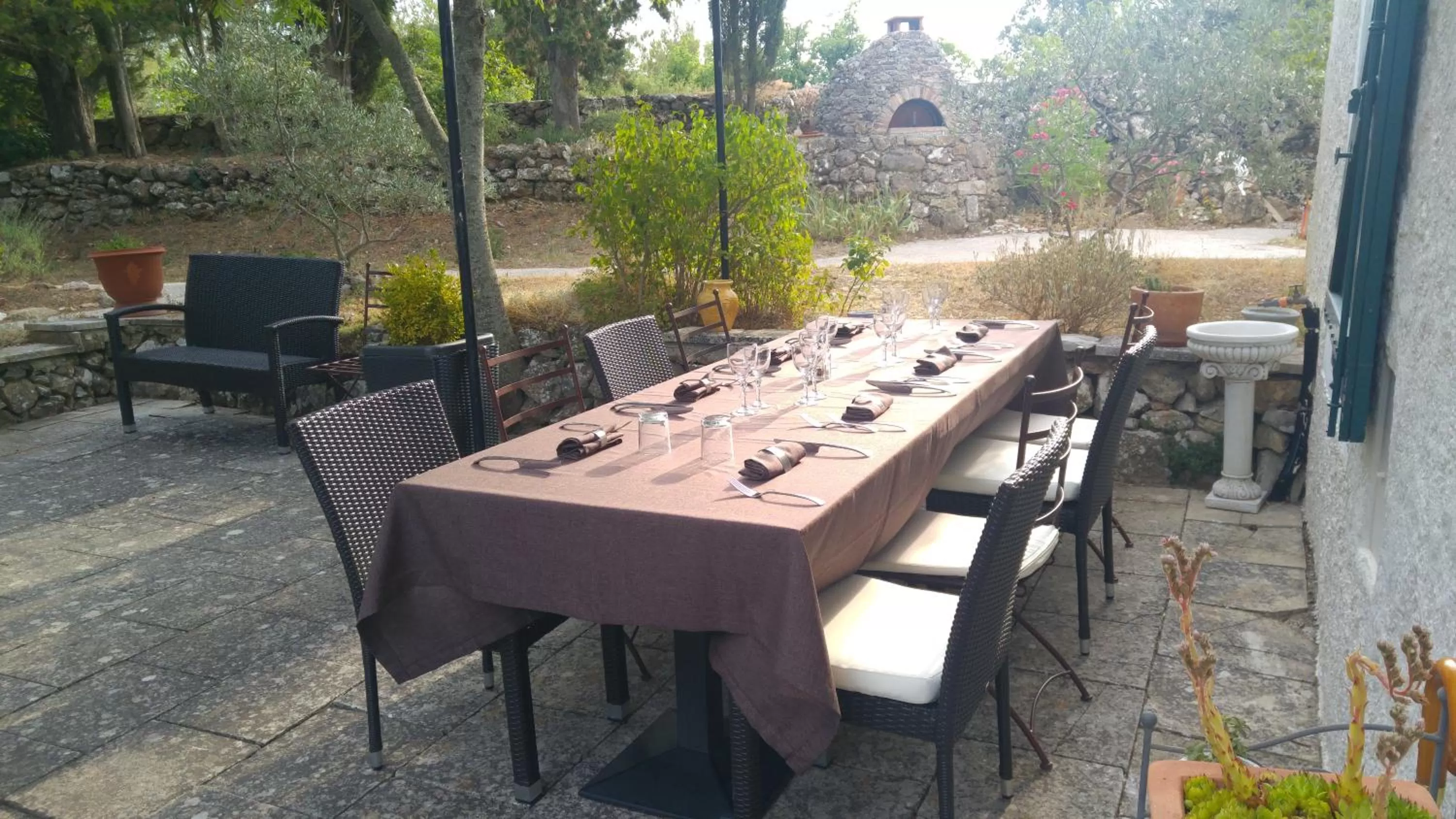 Patio, Restaurant/Places to Eat in Le Moulin de Varrians