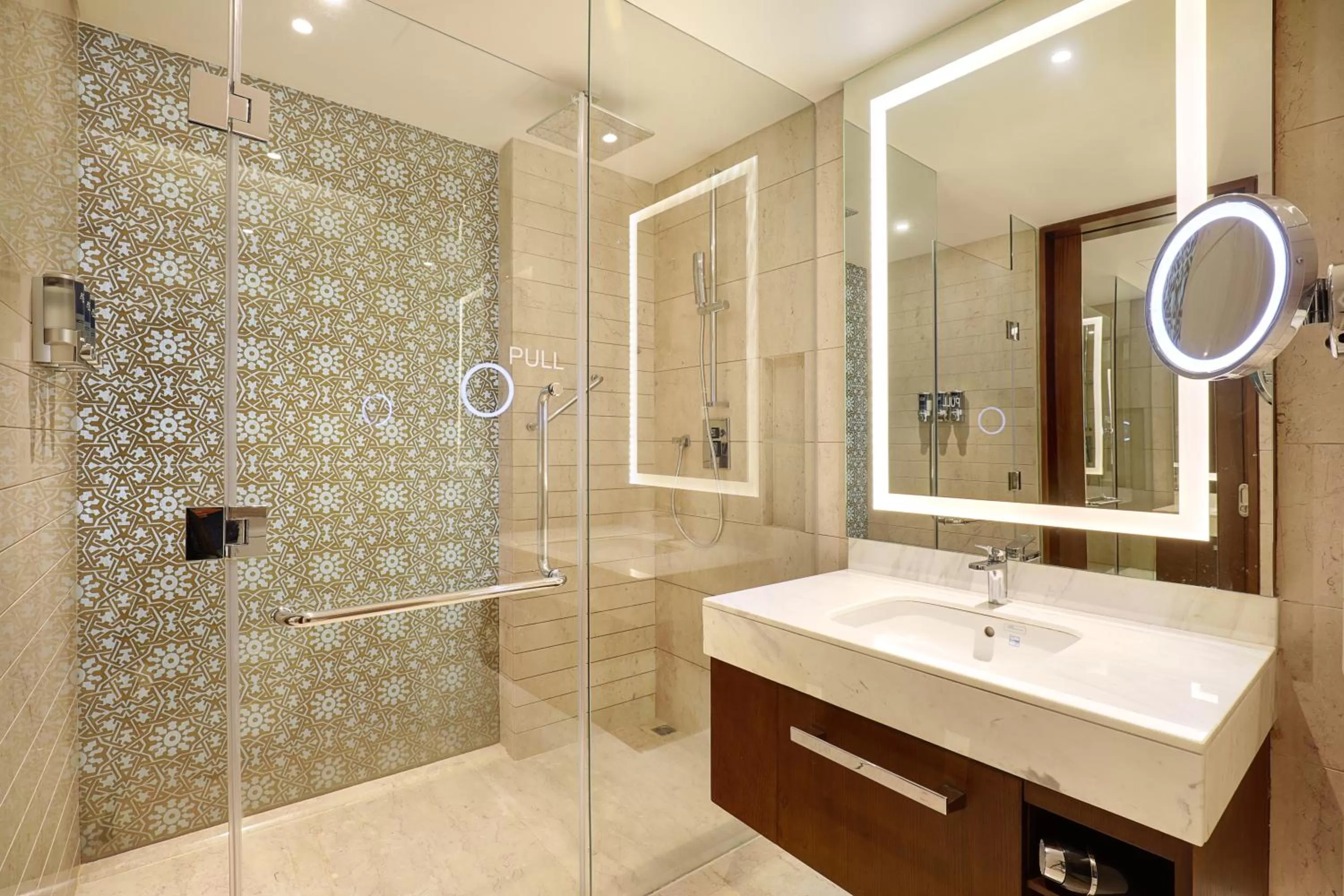 Shower in Crowne Plaza Dhaka Gulshan by IHG