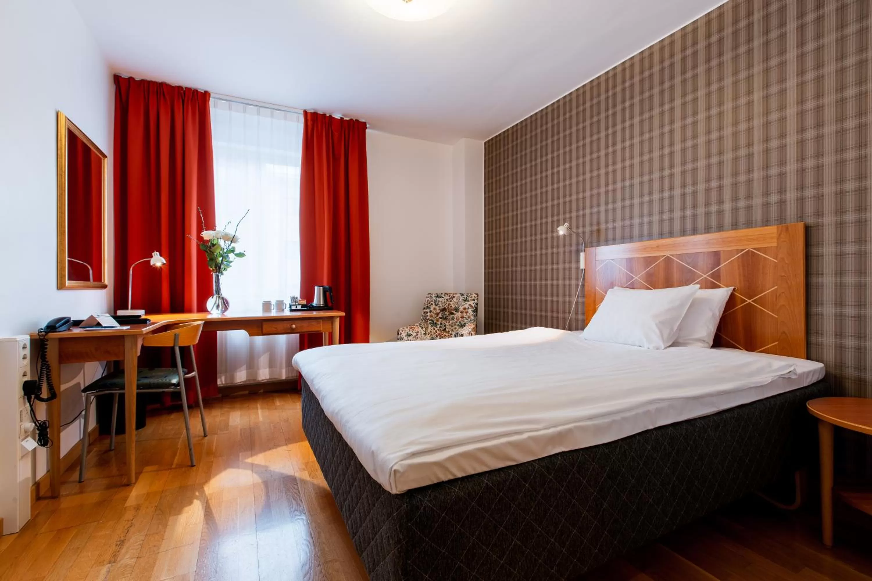 Photo of the whole room, Bed in Best Western Hotel Esplanade