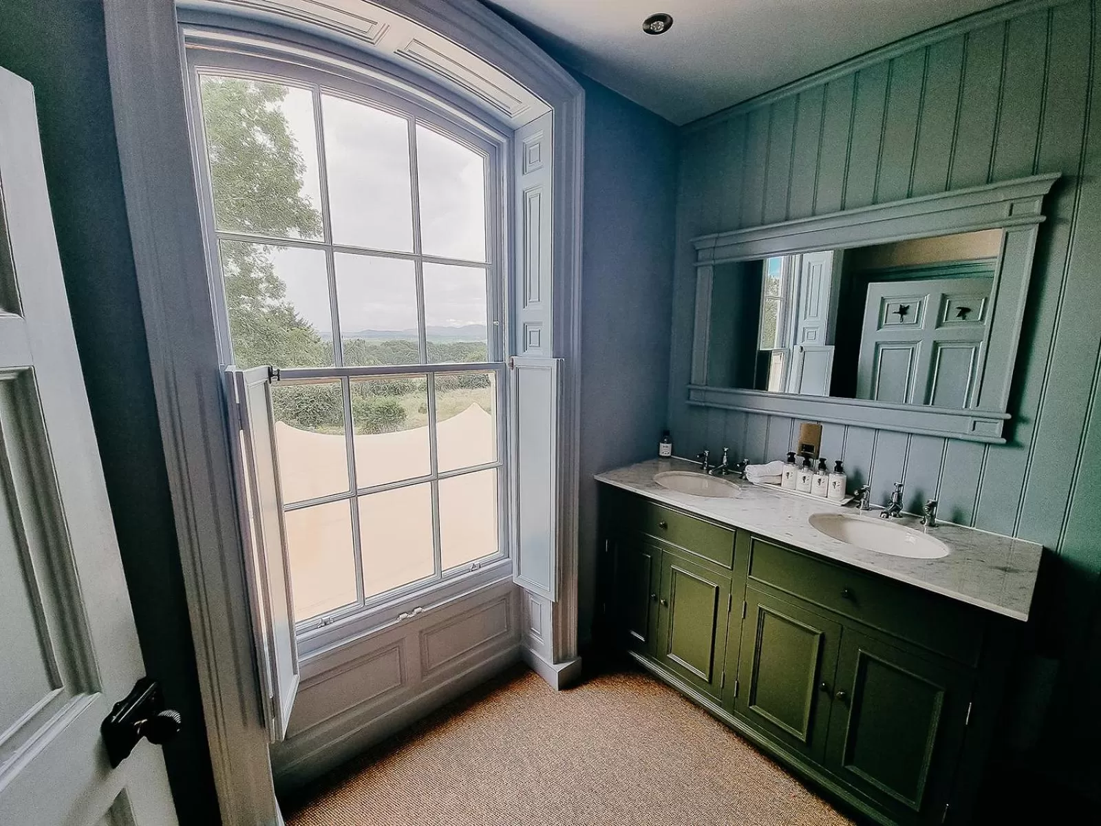 Bathroom in Verzon House