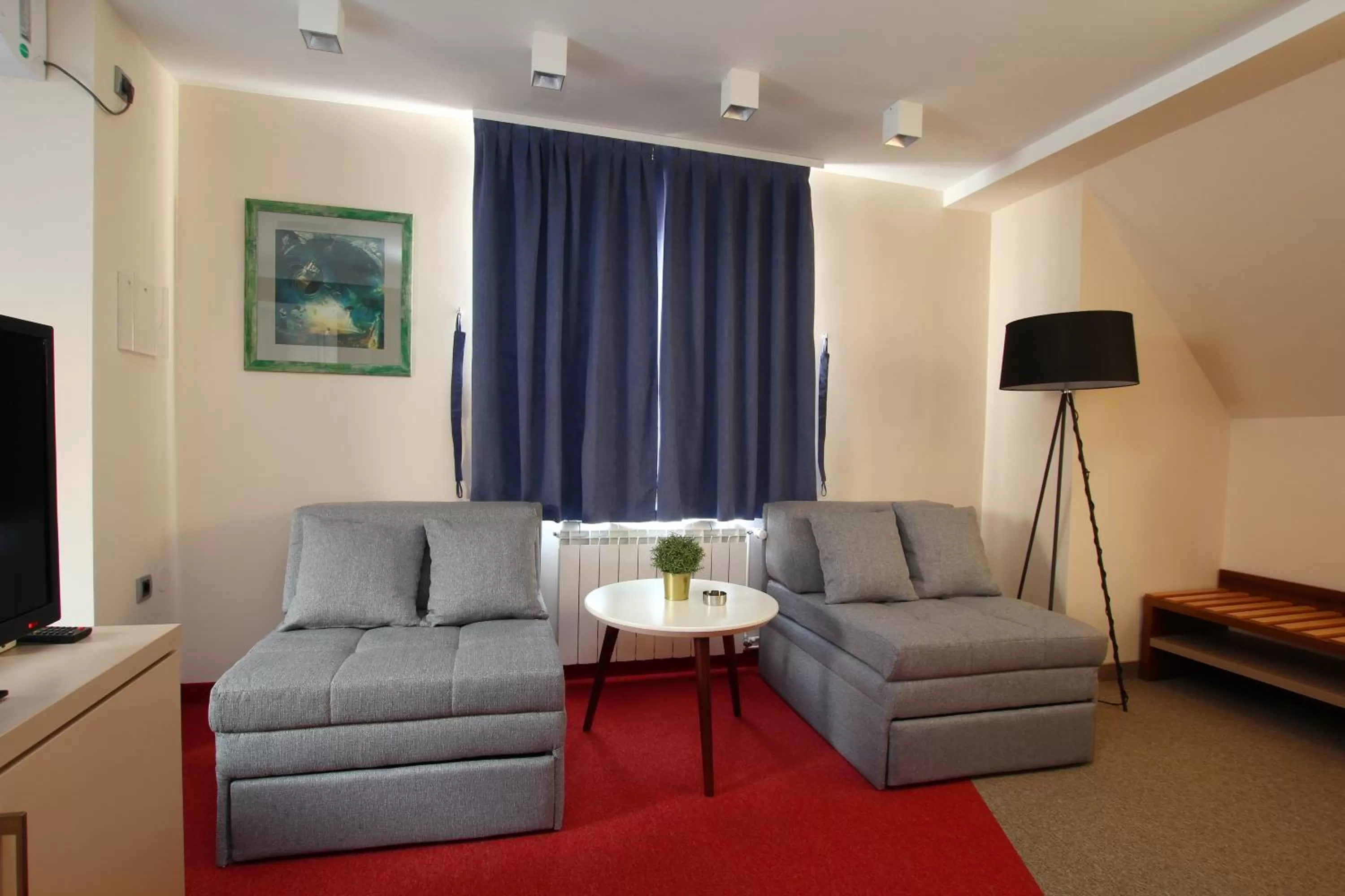 Photo of the whole room, Seating Area in B&B Galeb