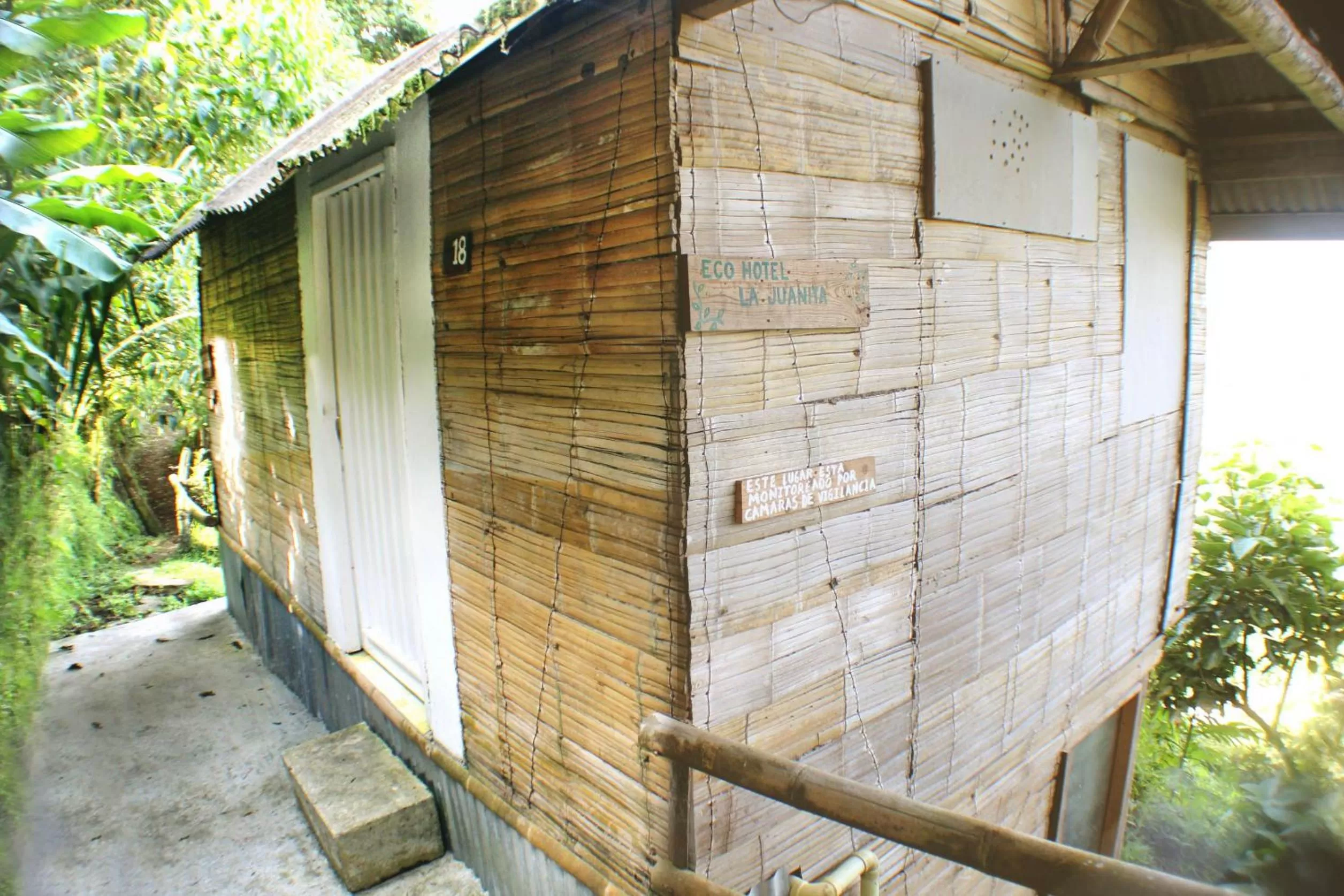 Property building in Eco Lodge La Juanita