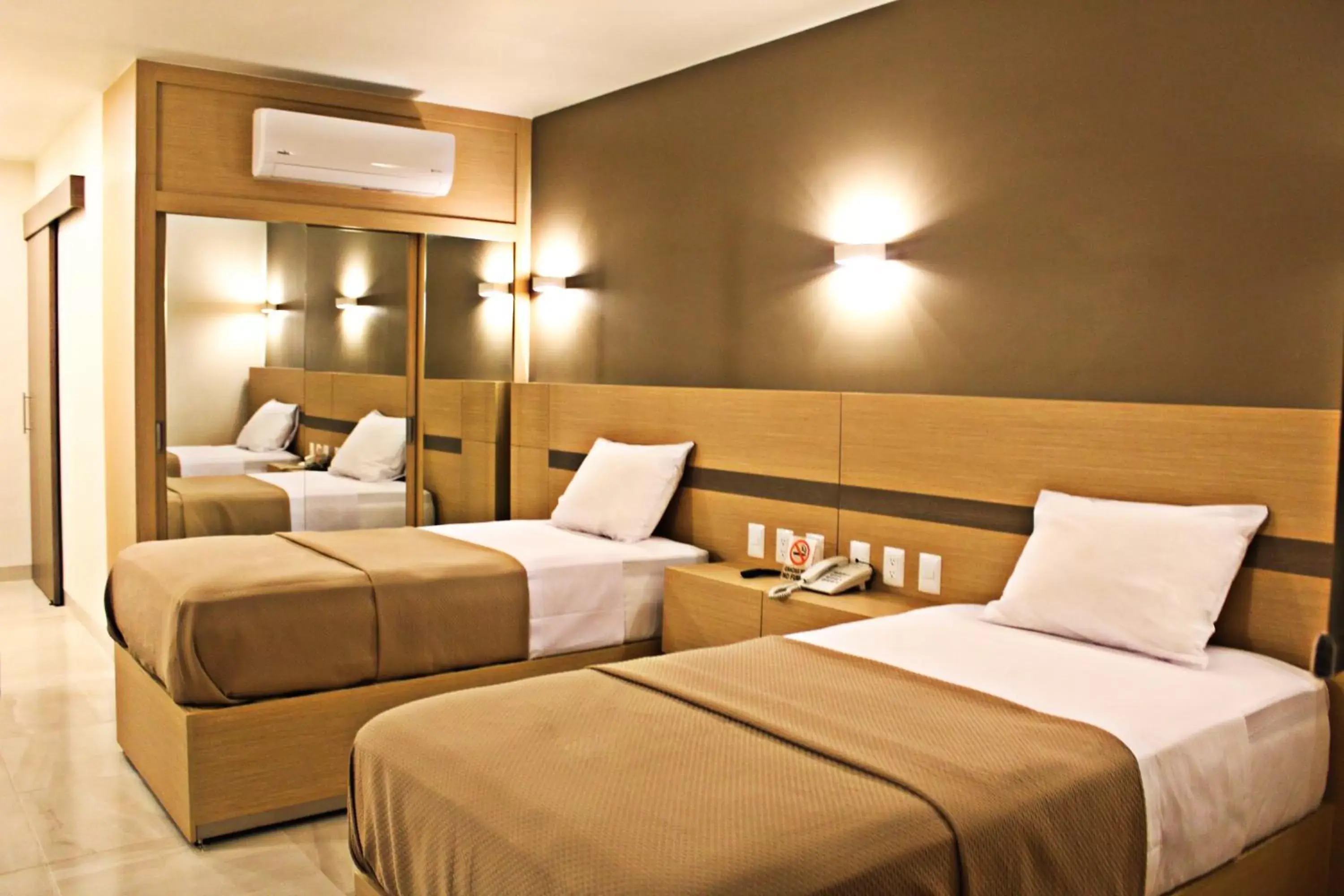 Photo of the whole room, Bed in Hotel Valle Express Photo of the whole room, Bed in Hotel Valle Express