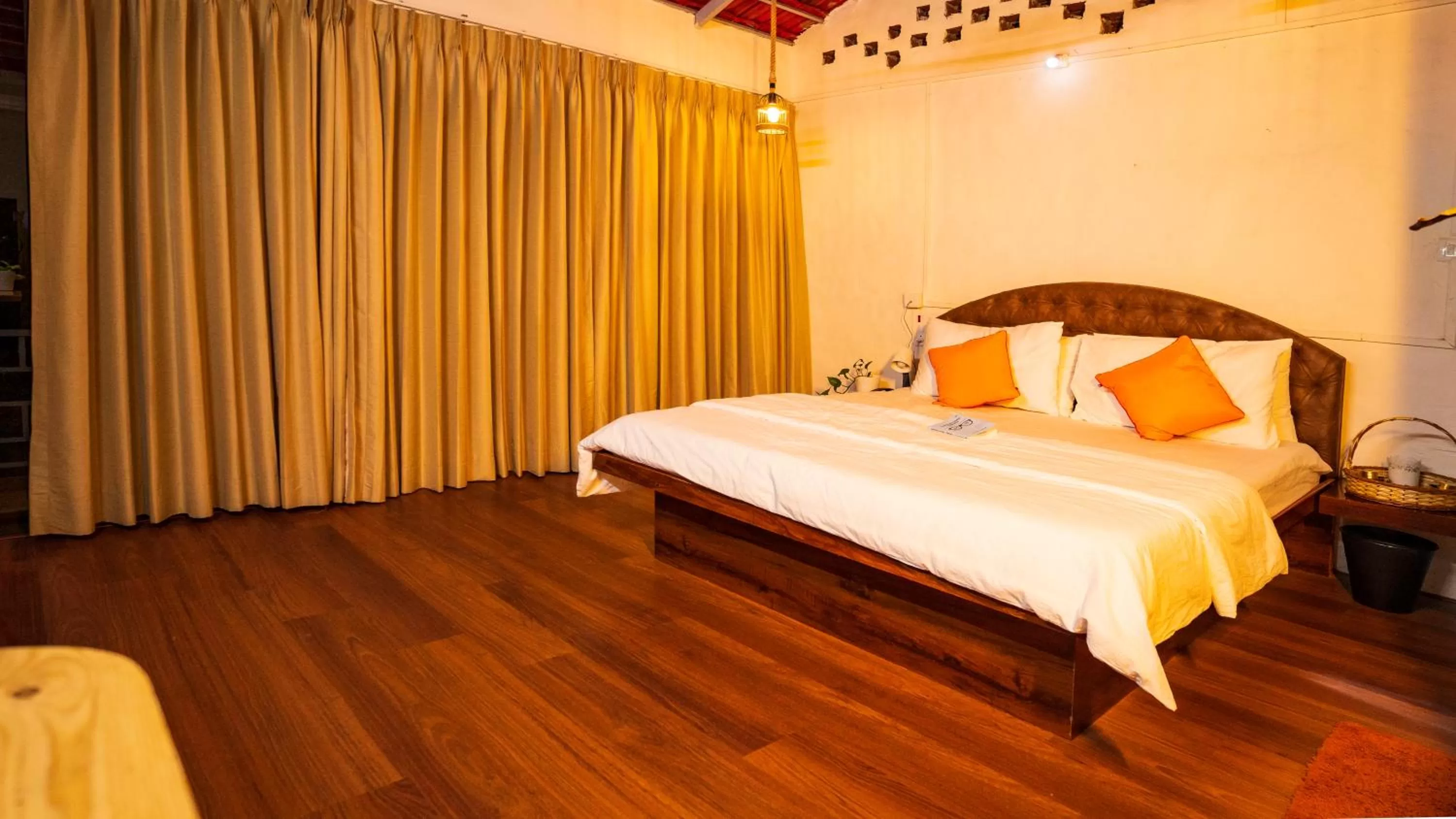 Photo of the whole room, Bed in Saveda Farm & Cottages