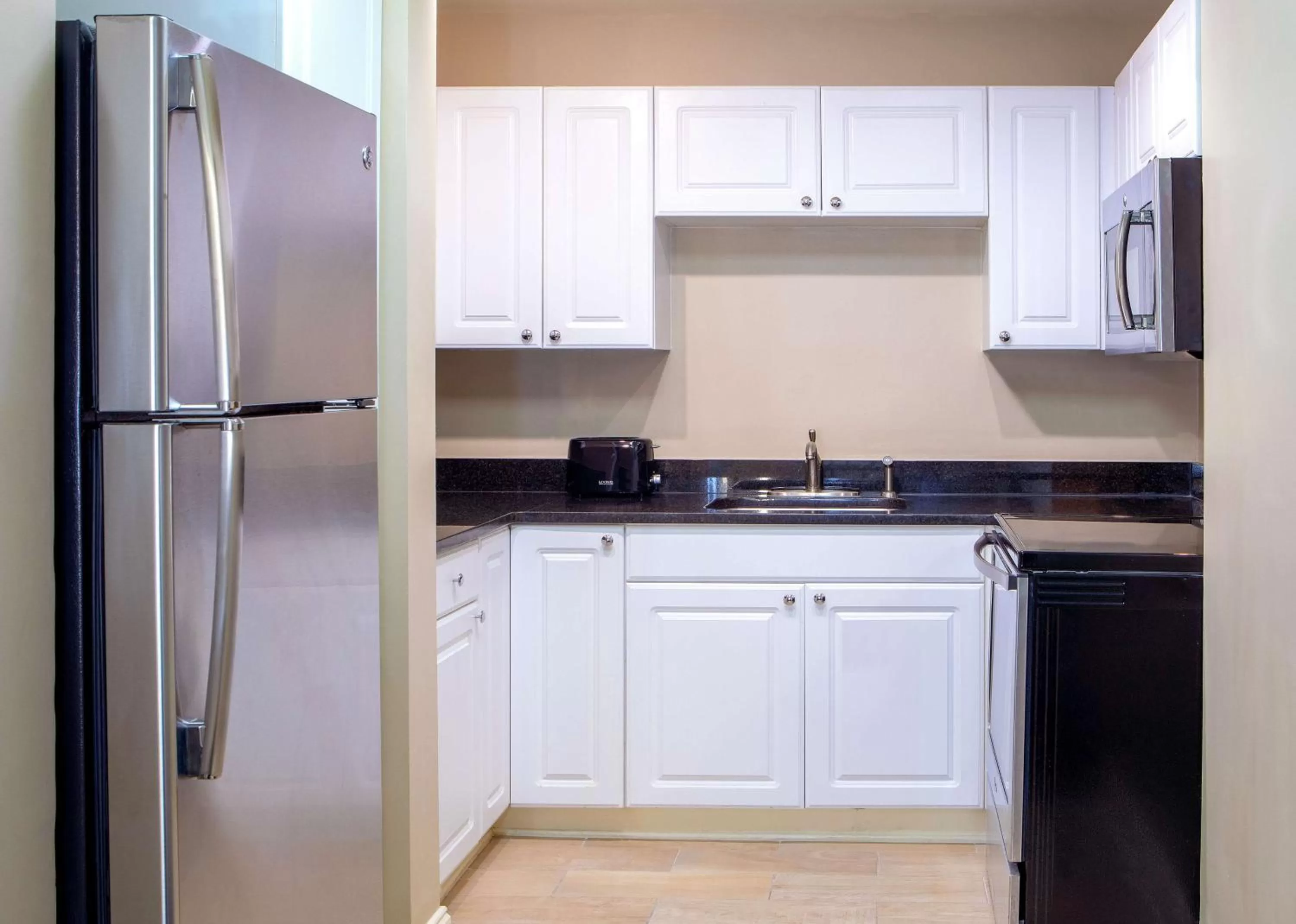 Kitchen or kitchenette in DoubleTree by Hilton Hotel Nashville Downtown