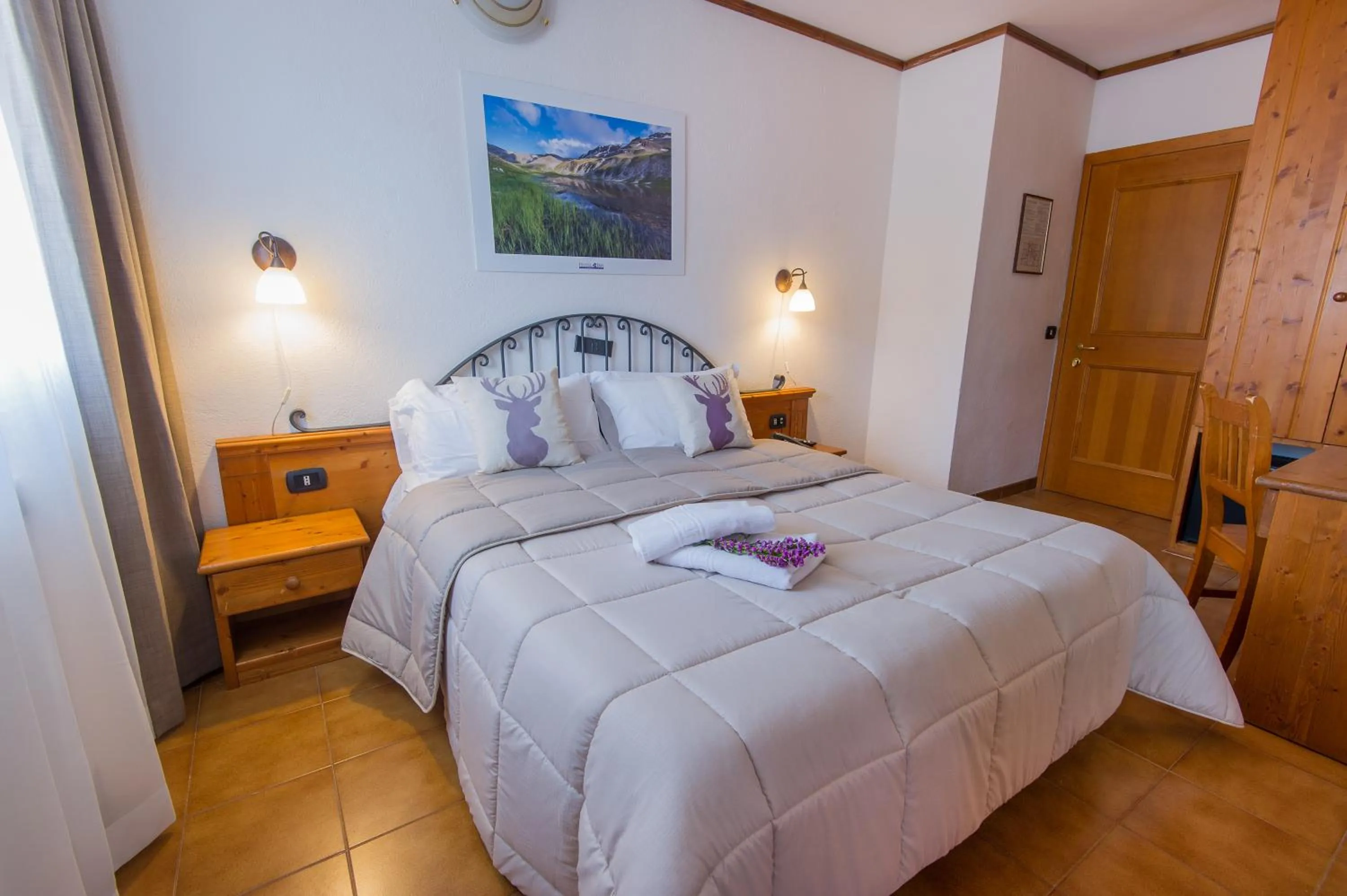 Photo of the whole room, Bed in Hotel Iris