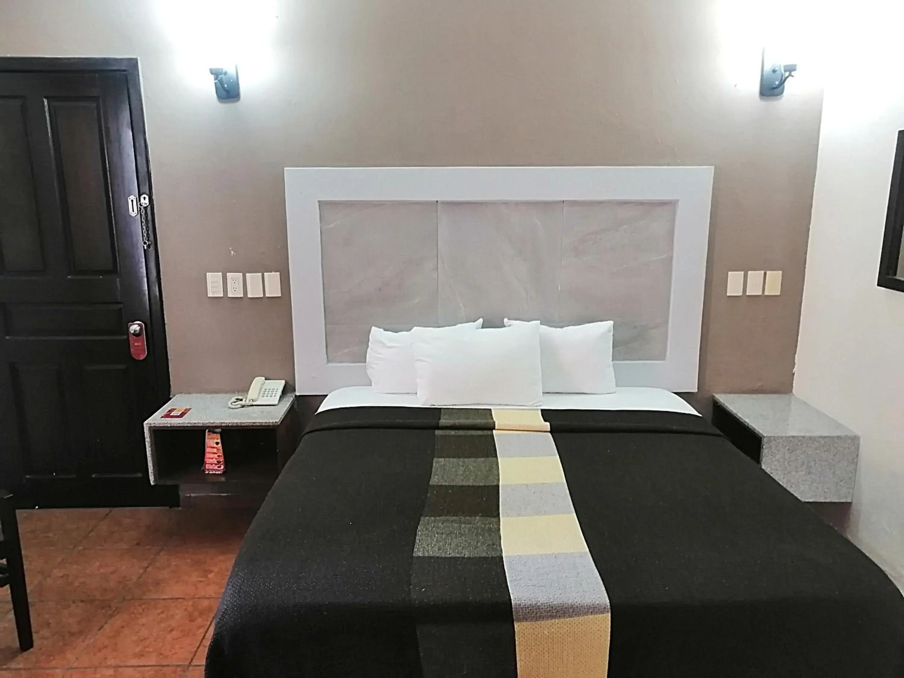 King Room with Spa Bath in Hotel Aquiles King Room with Spa Bath in Hotel Aquiles