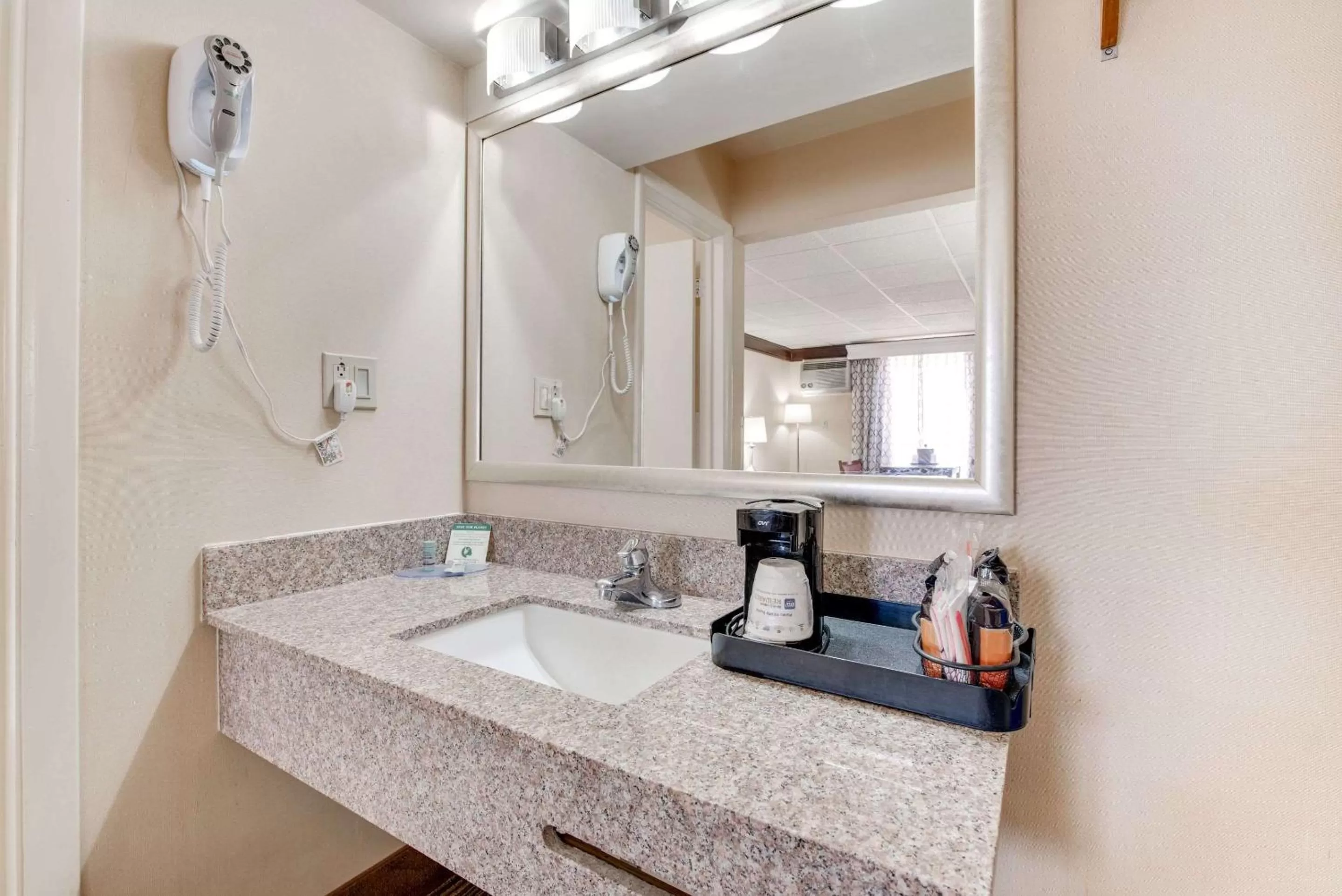 Bathroom in Best Western Movie Manor