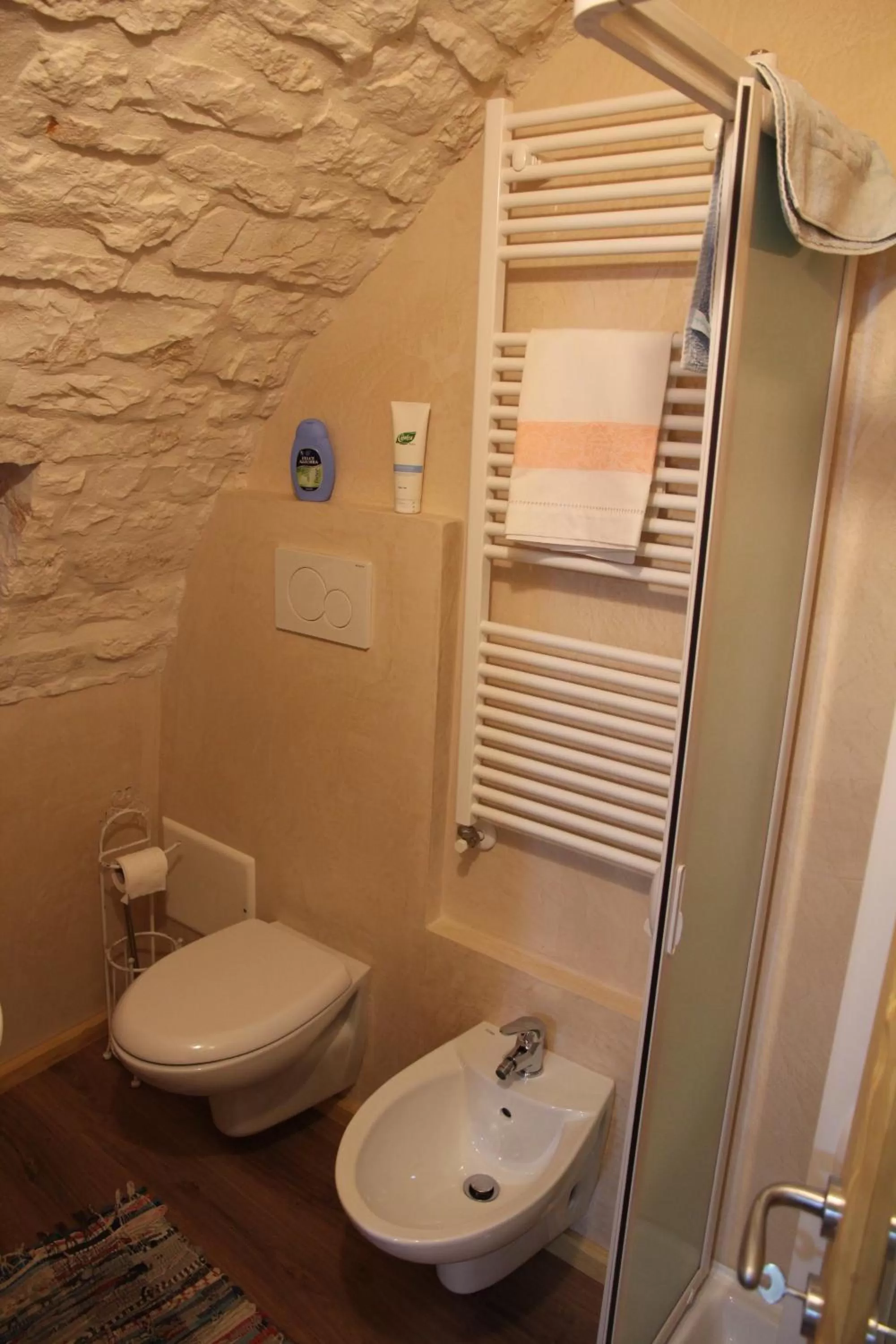 Bathroom in Trulli Donna Isabella