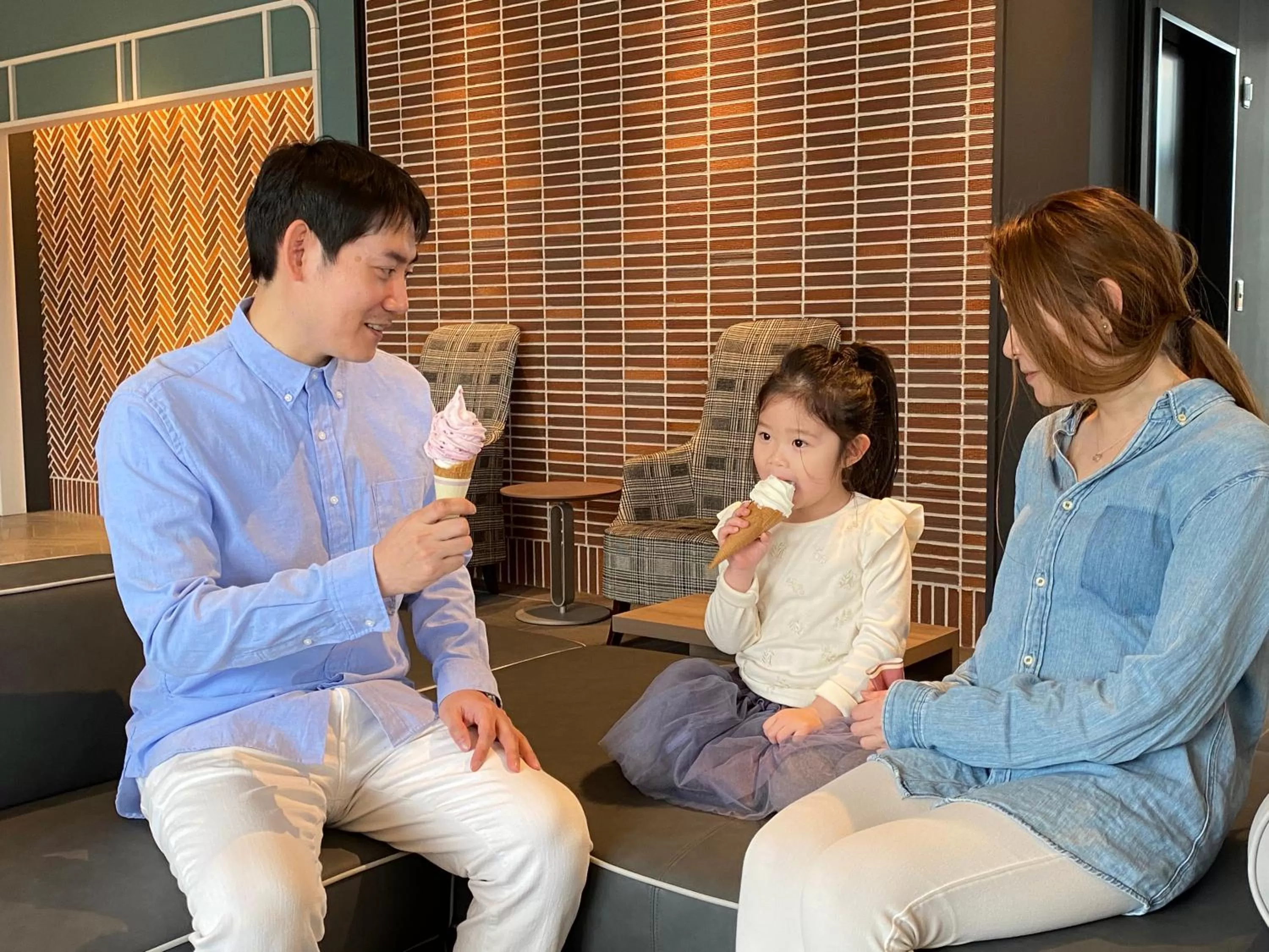 People in Tokyu Stay Hakodate Asaichi Akarinoyu