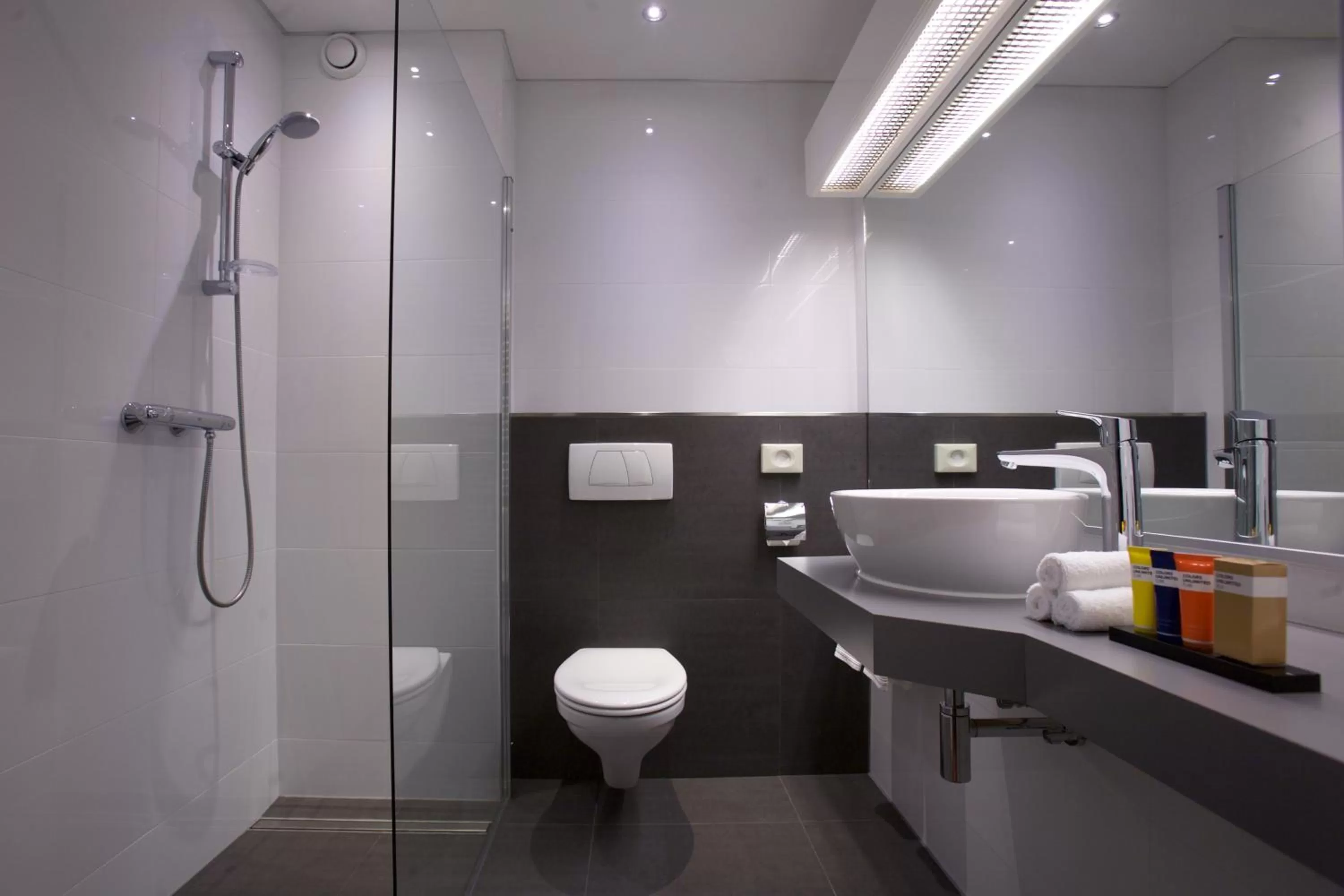 Bathroom in Hotel Arrows