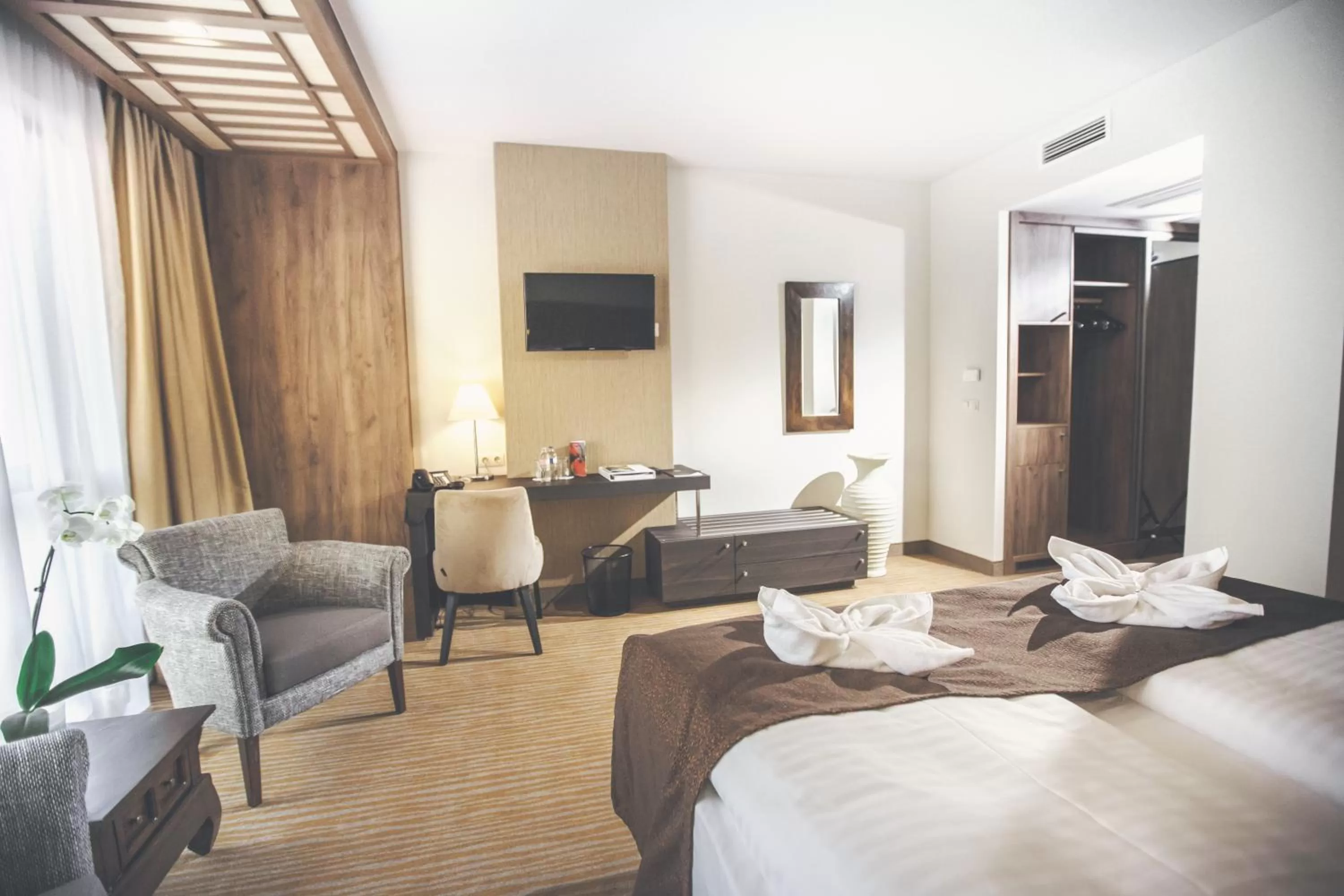 Bedroom, Bed in Caramell Premium Resort