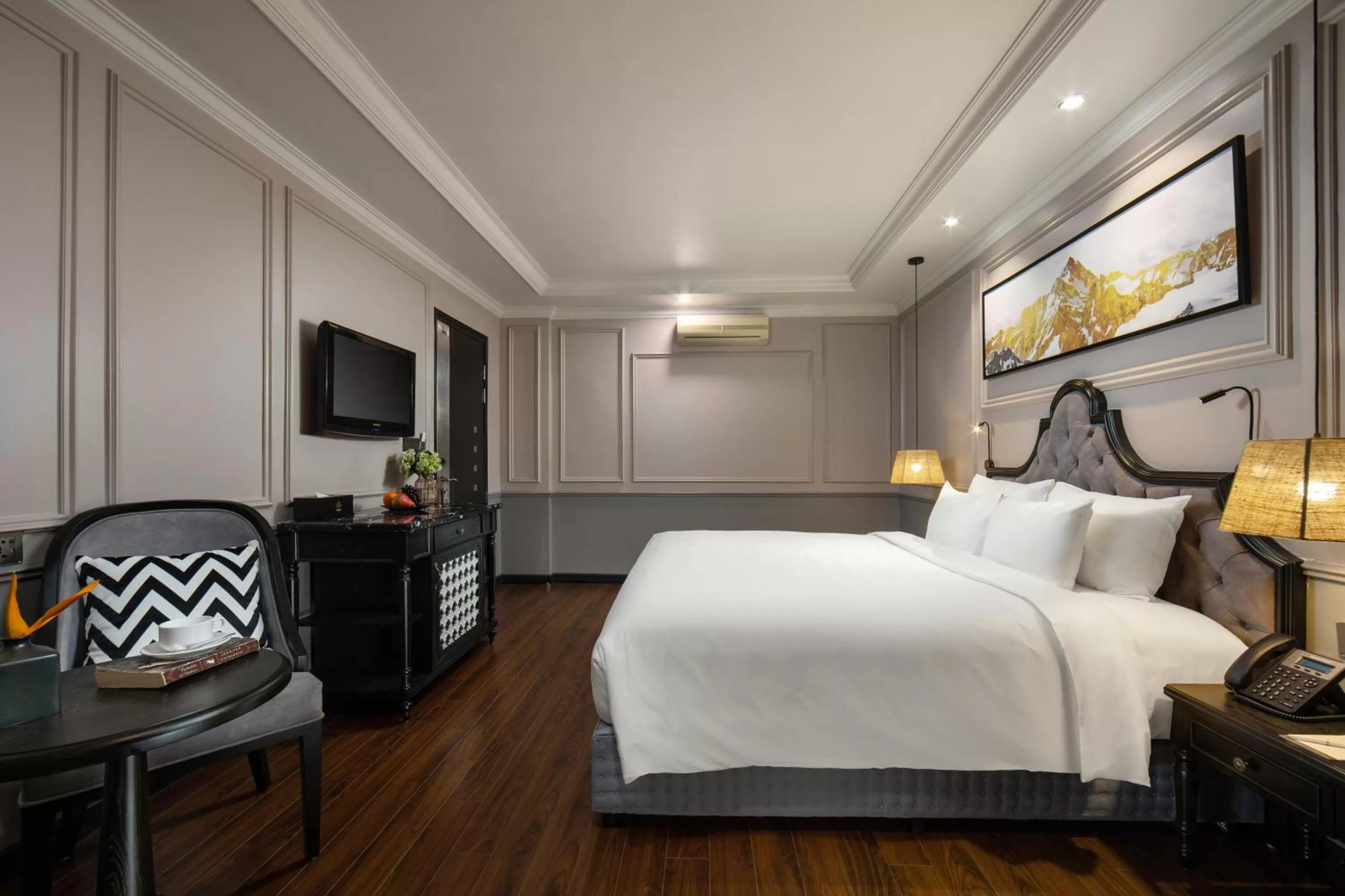 Photo of the whole room, Bed in Imperial Hotel & Spa