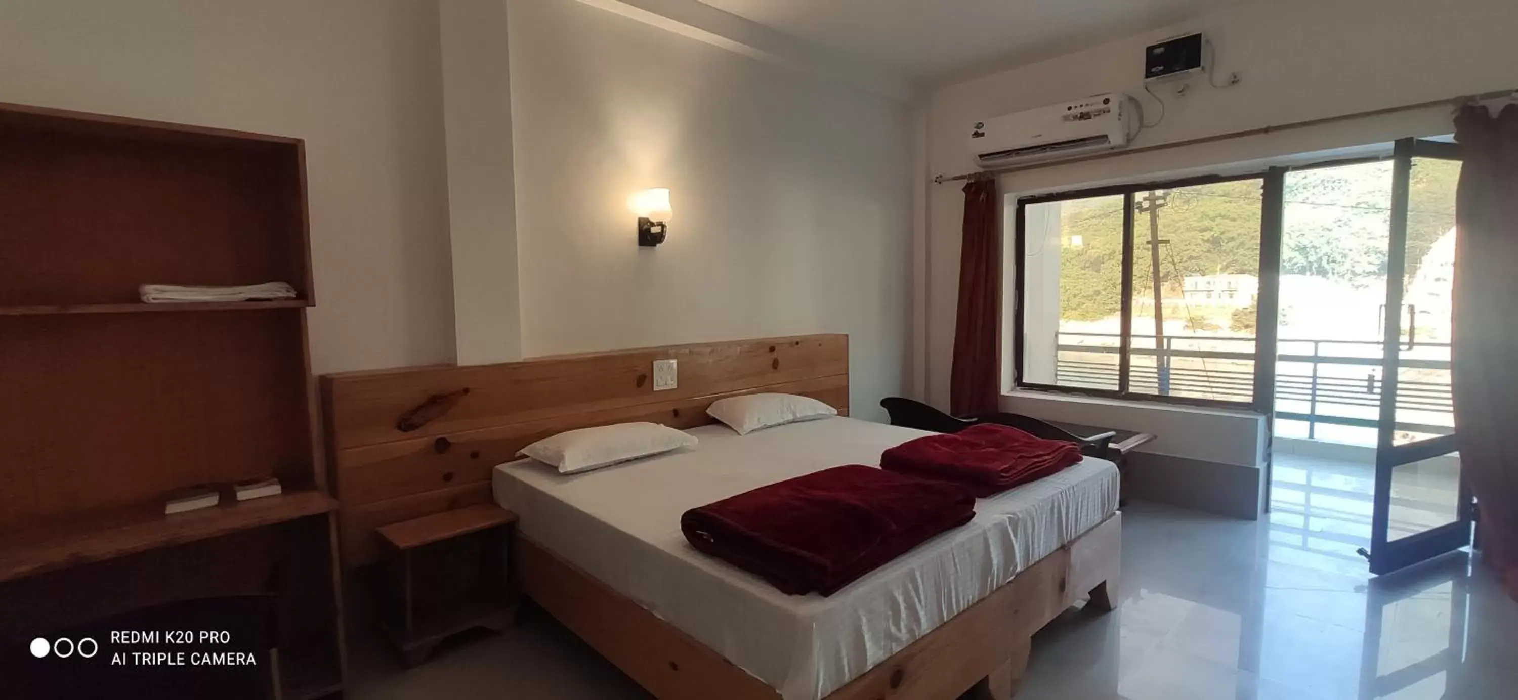 Deluxe Double or Twin Room with Mountain View in H7 Stay On The Ganges, Yoga & Spa Resort, Rishikesh Deluxe Double or Twin Room with Mountain View in H7 Stay On The Ganges, Yoga & Spa Resort, Rishikesh