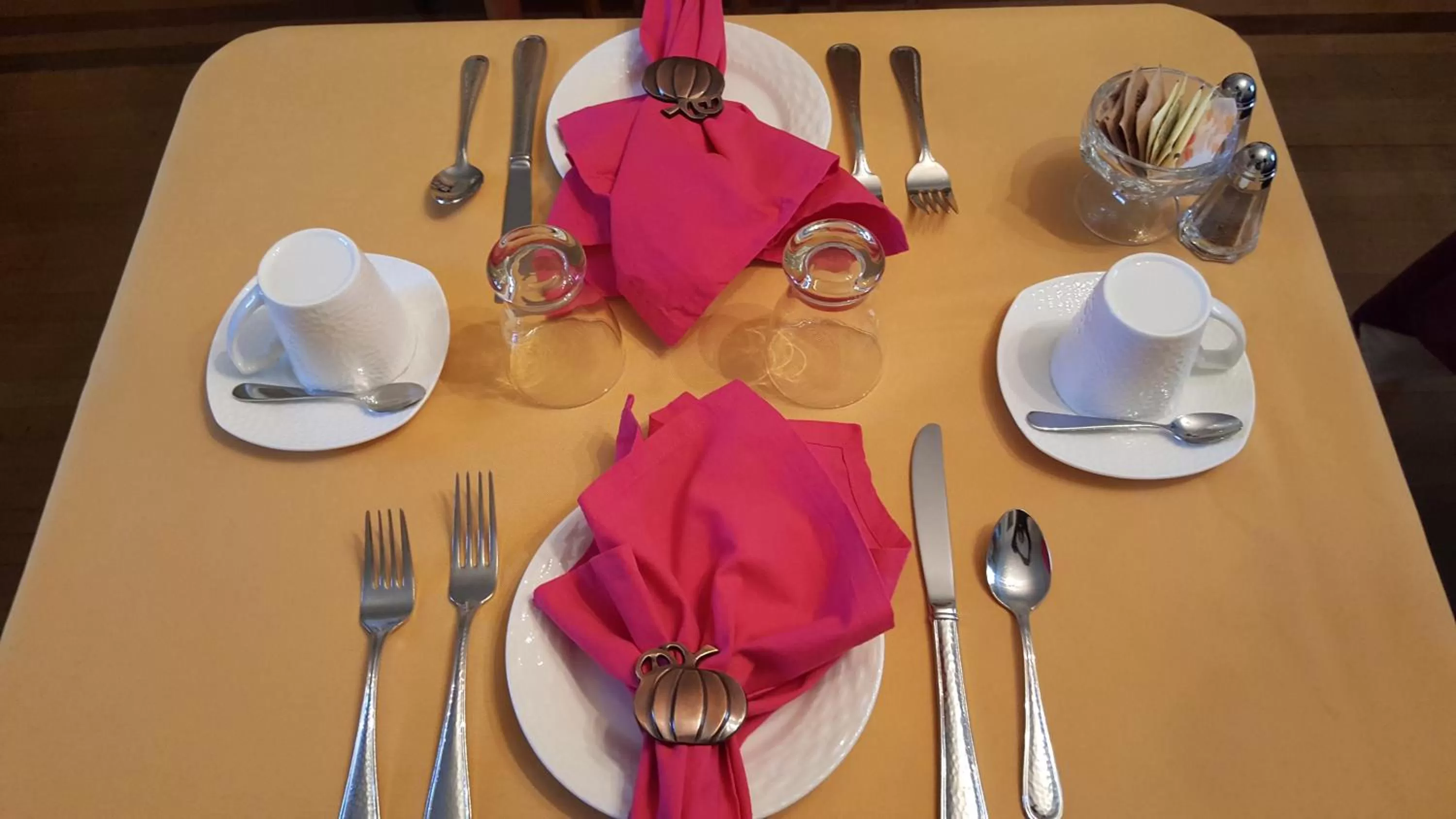 Restaurant/Places to Eat in Blackberry Inn