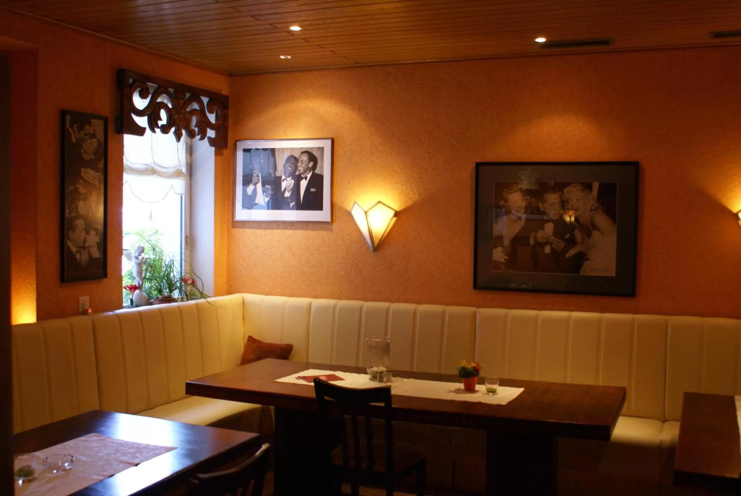 Lounge or bar in Hotel Elfenberg