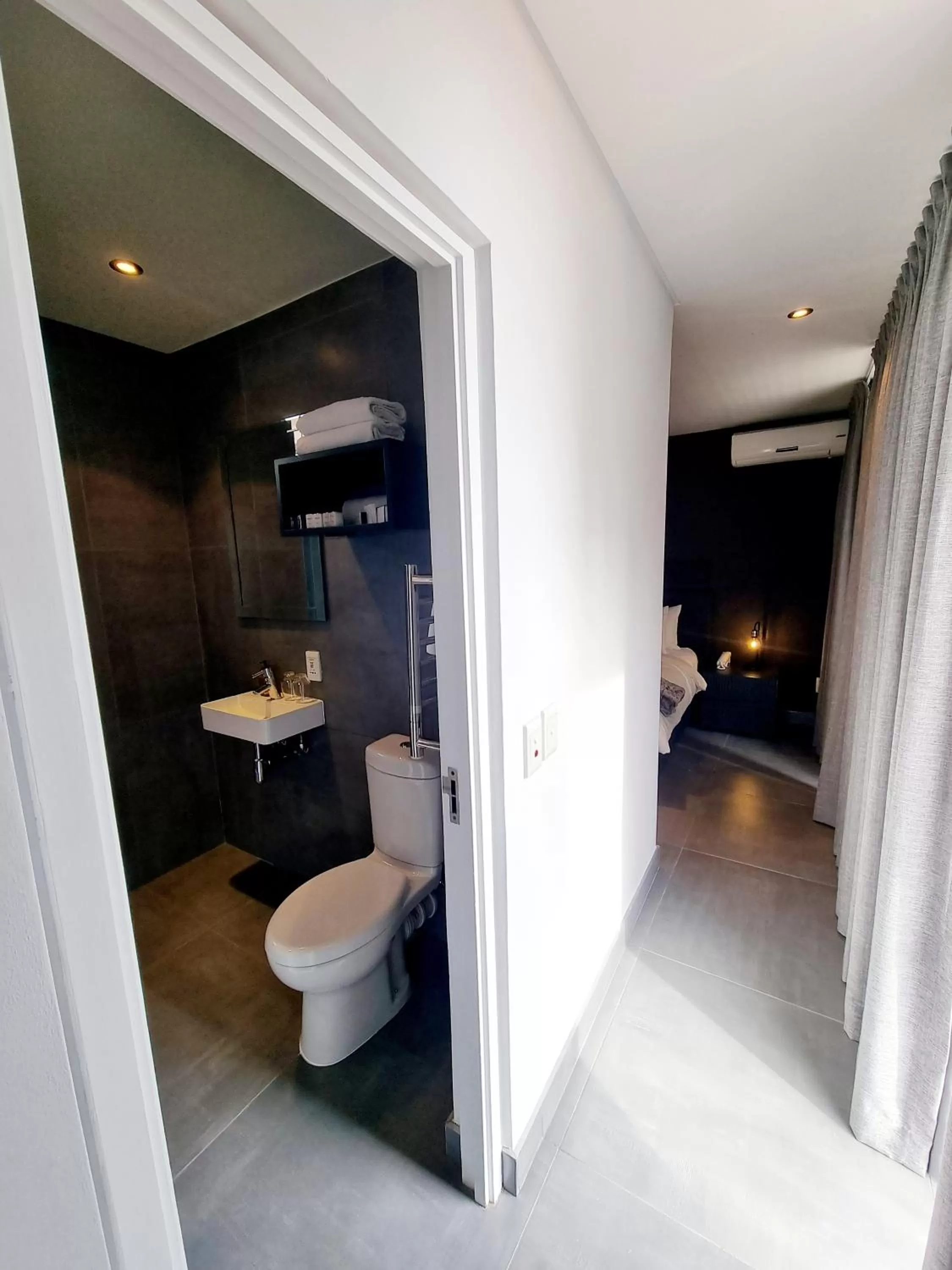 Atlantic Affair Boutique Hotel