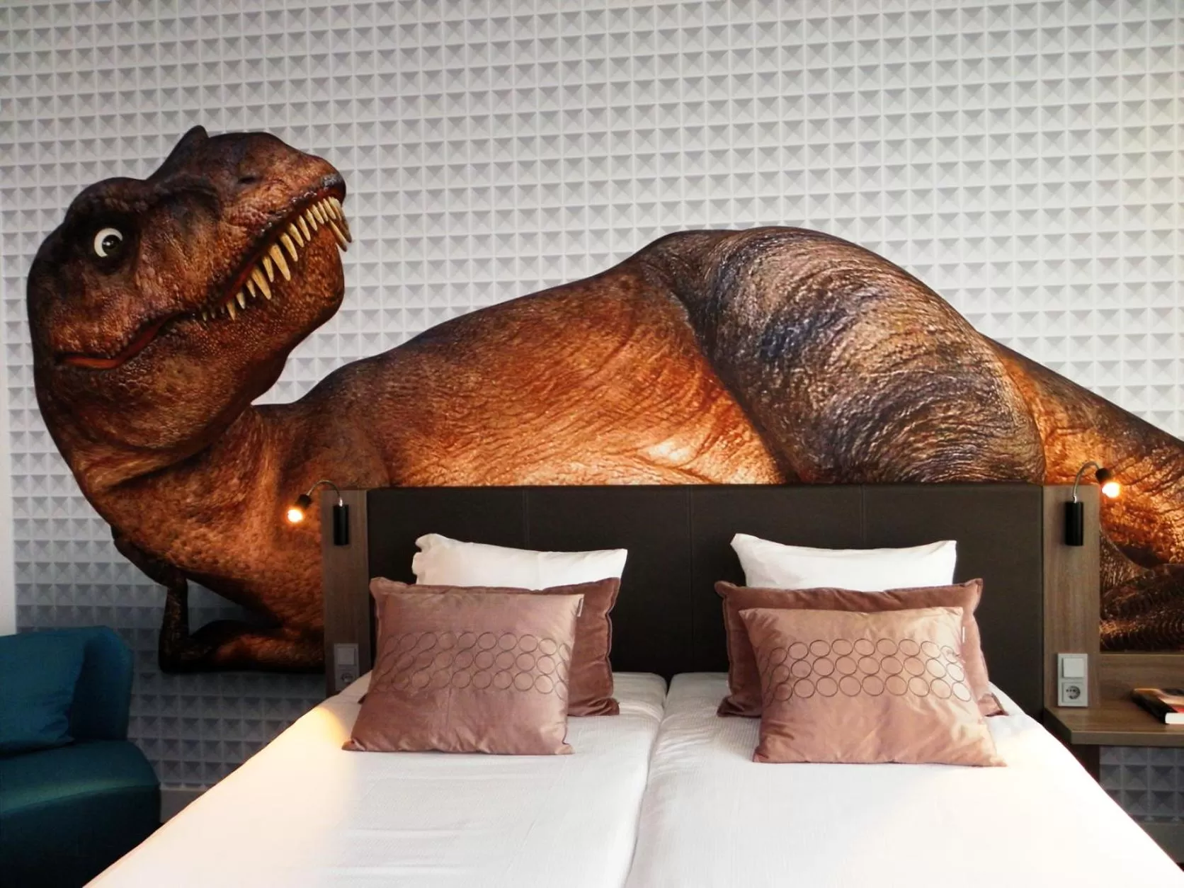 children, Bed in Golden Tulip Leiden Centre