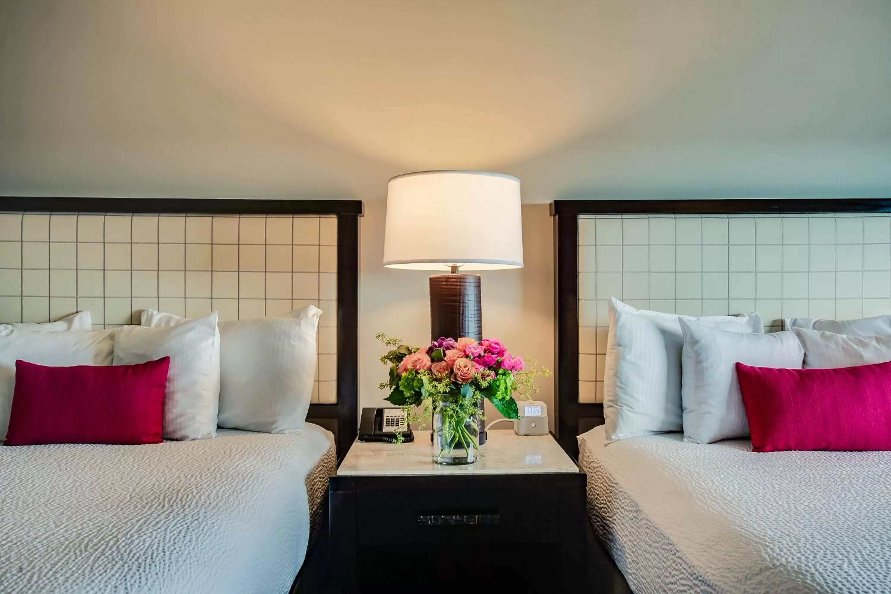 Bathroom, Bed in Overton Hotel and Conference Center