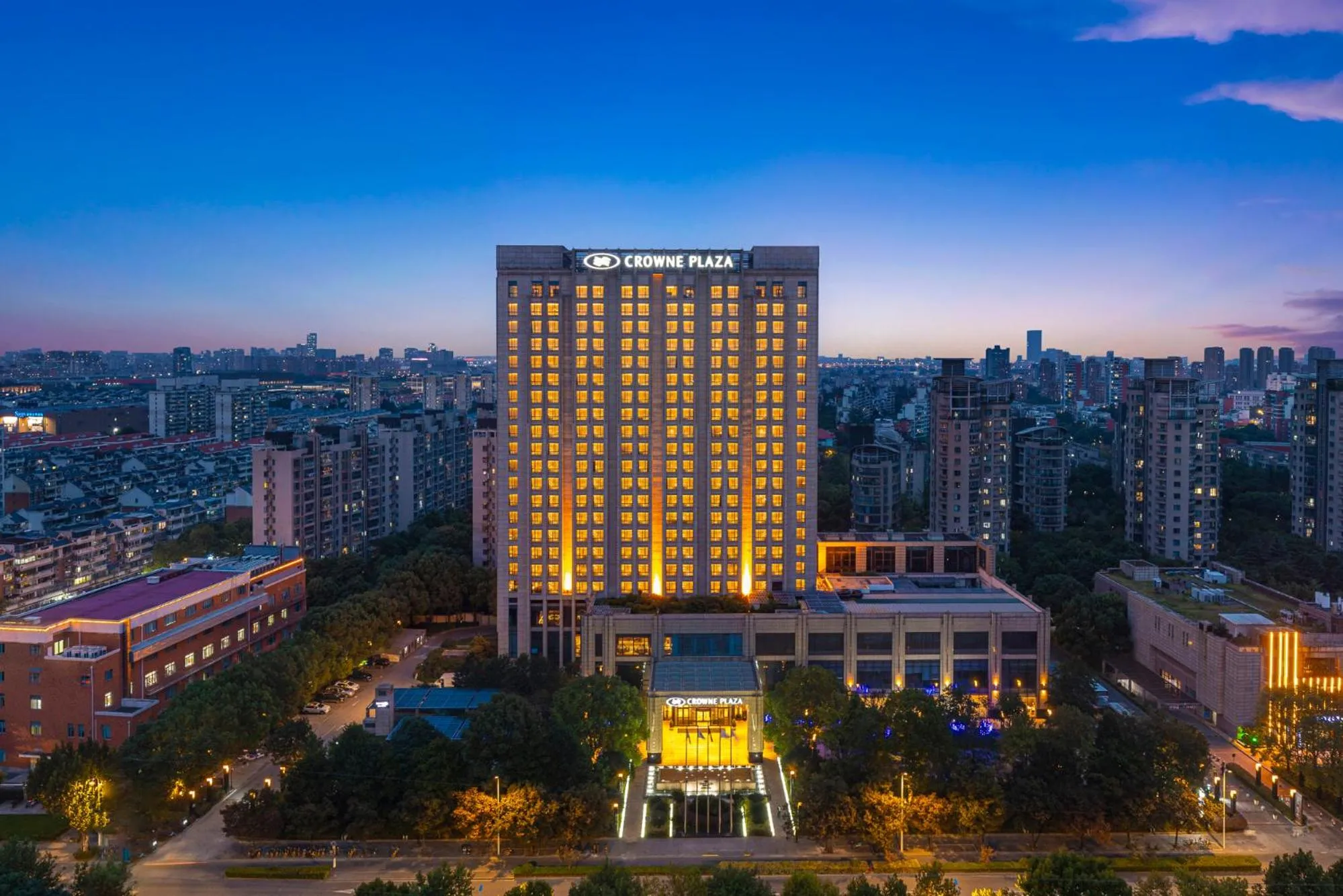 Property building in Crowne Plaza Shanghai Jinxiu by IHG