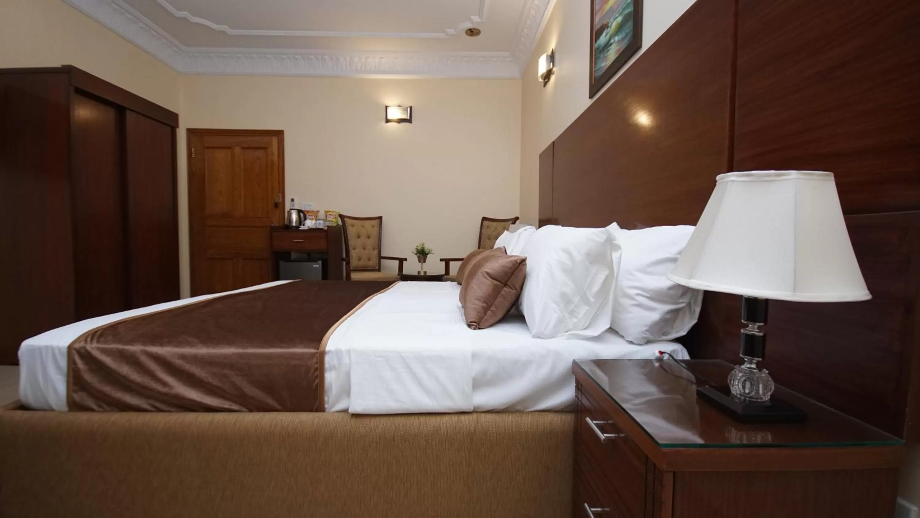 Bed in World Inn Karachi