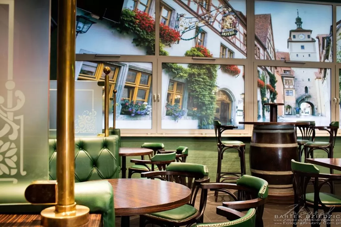 Lounge or bar in Hotel Victor Pruszków DeSilva