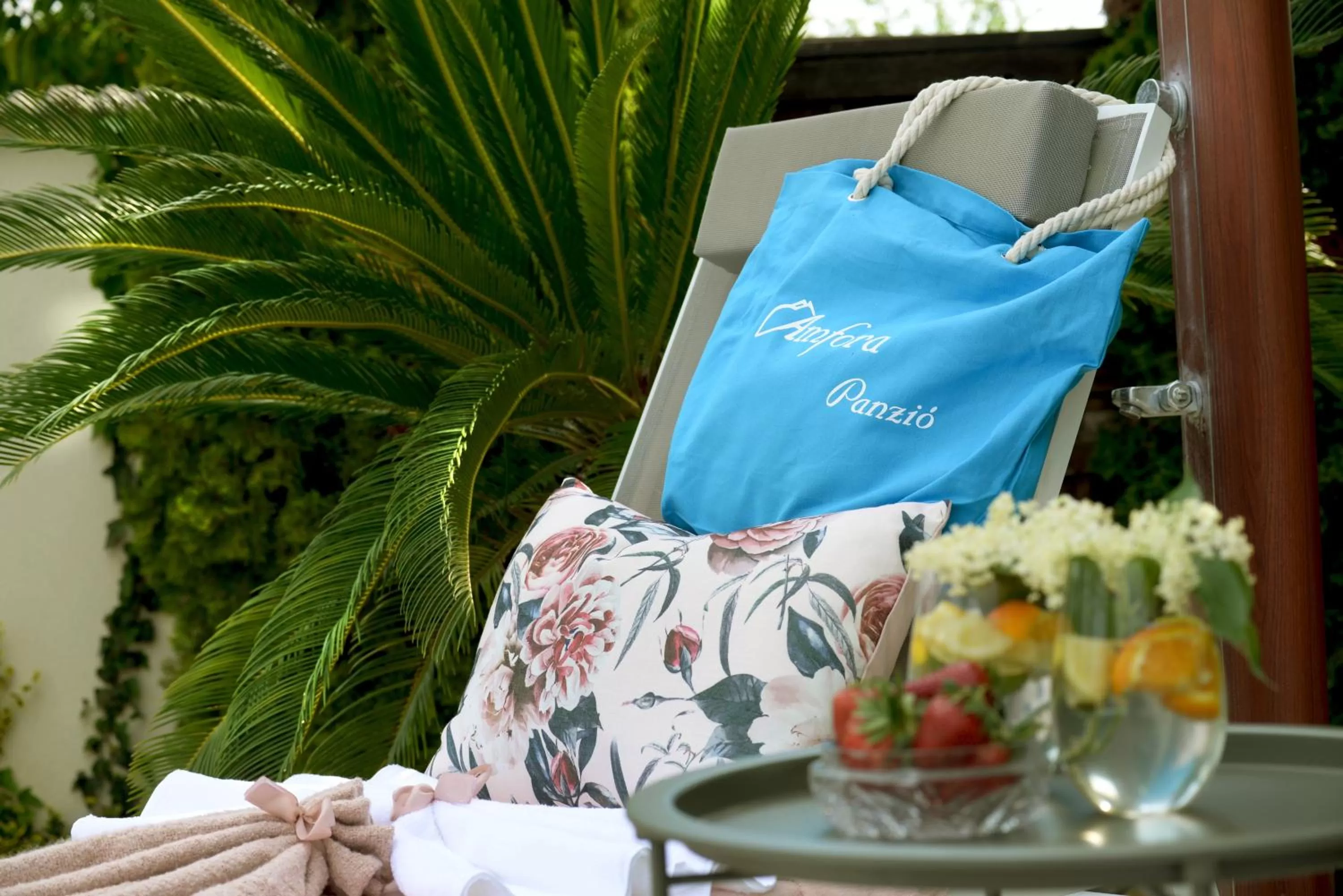 Garden in Amfora Panzió