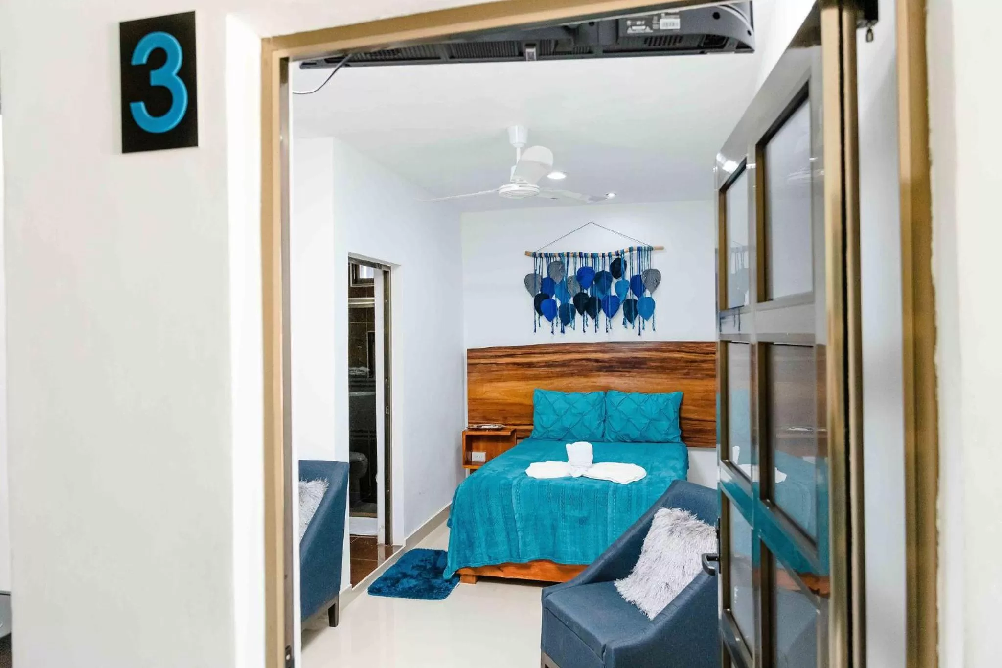 Bed in Hotel Naomi City center