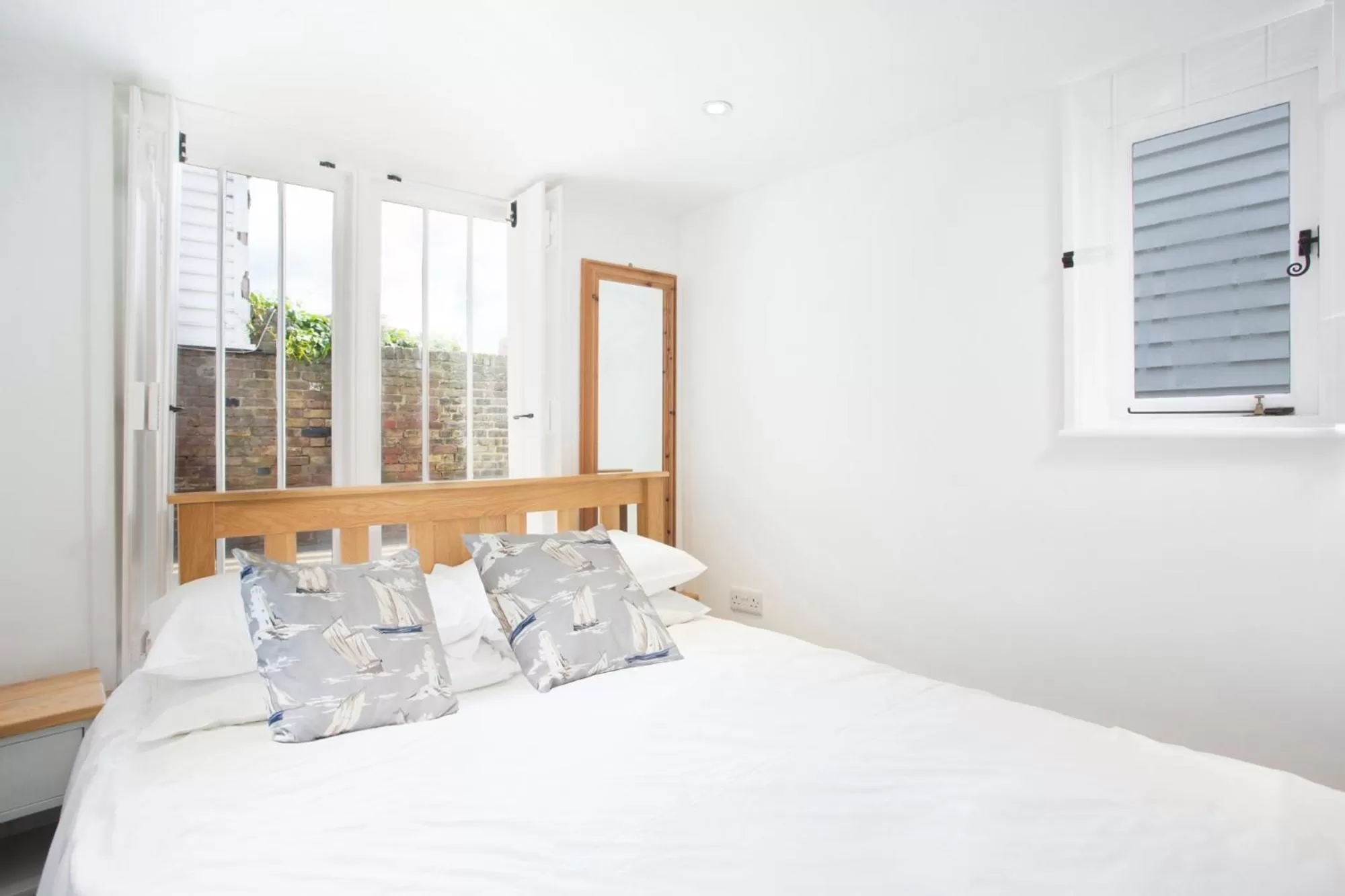 Bed in Whitstable Fisherman's Huts