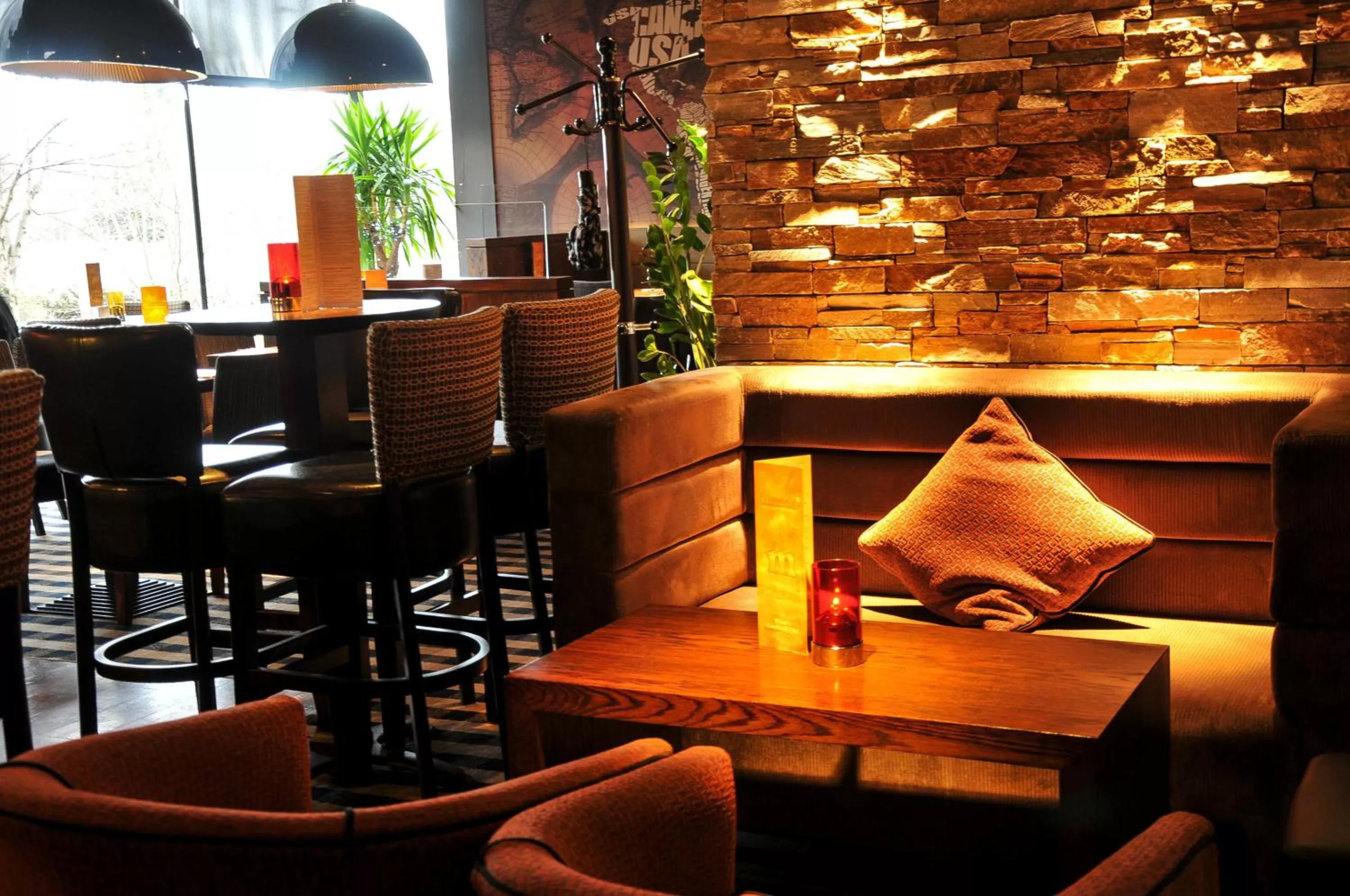 Lounge or bar in Mondo Hotel