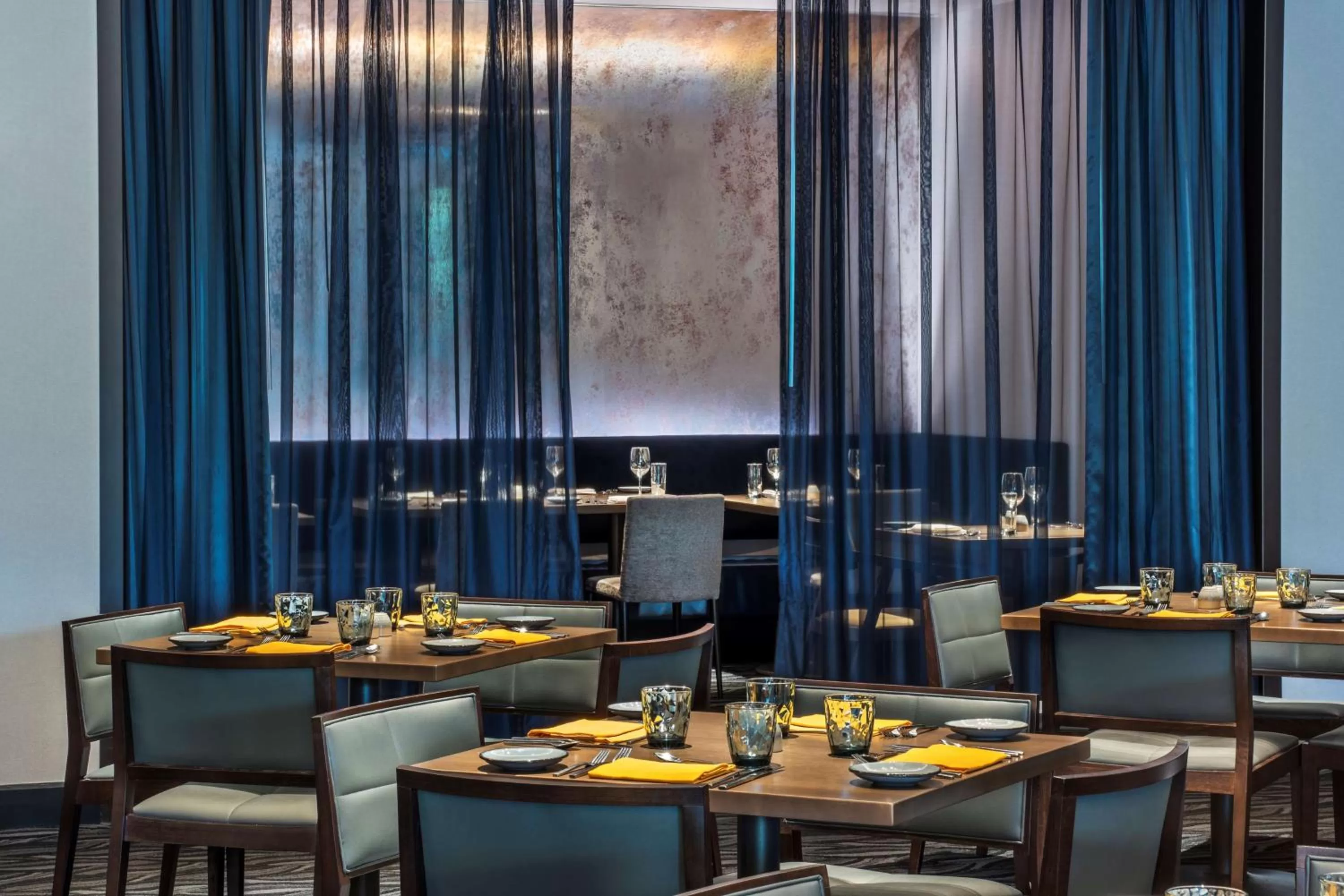 Restaurant/places to eat in Hyatt Regency McCormick Place Chicago