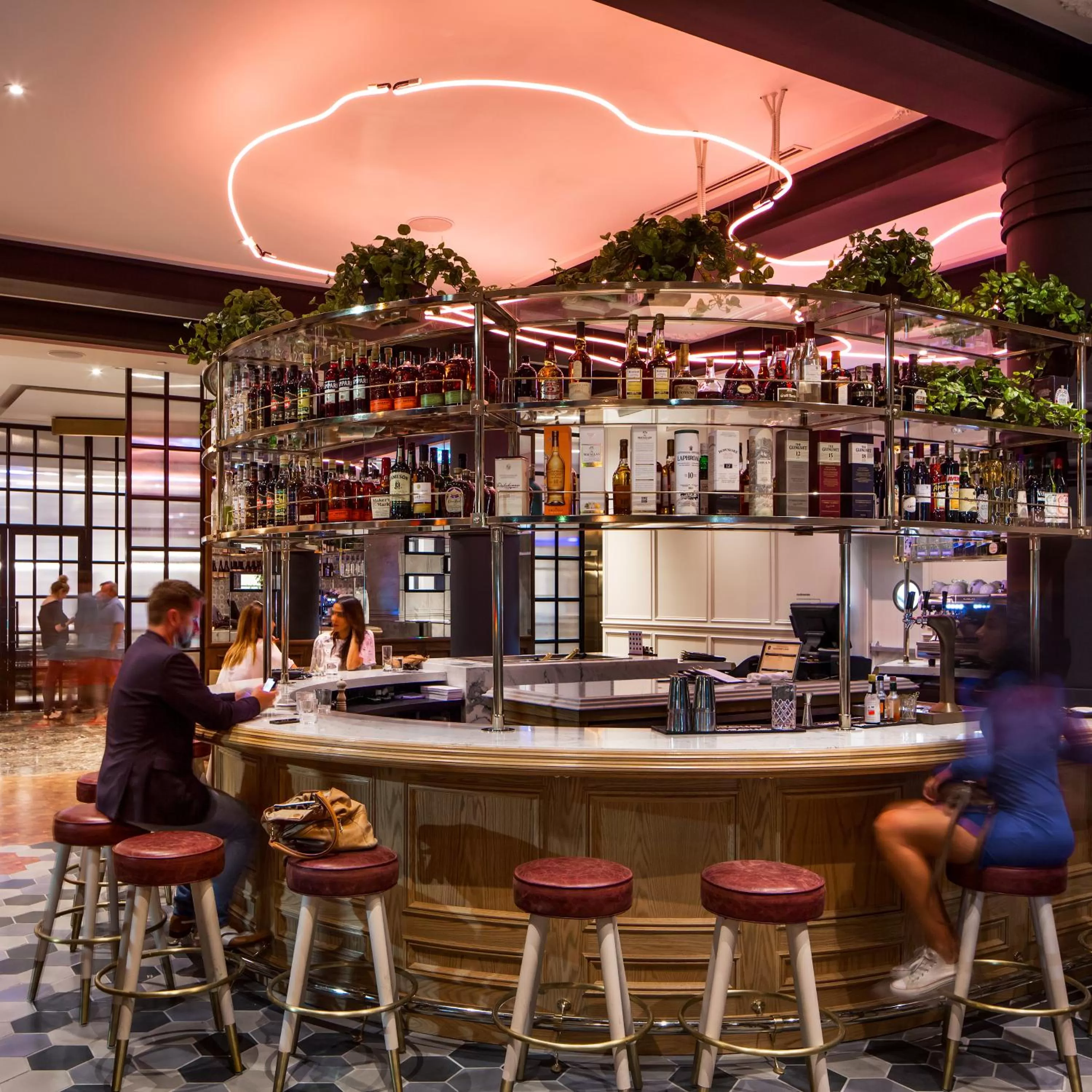 Restaurant/places to eat in The Broadview Hotel