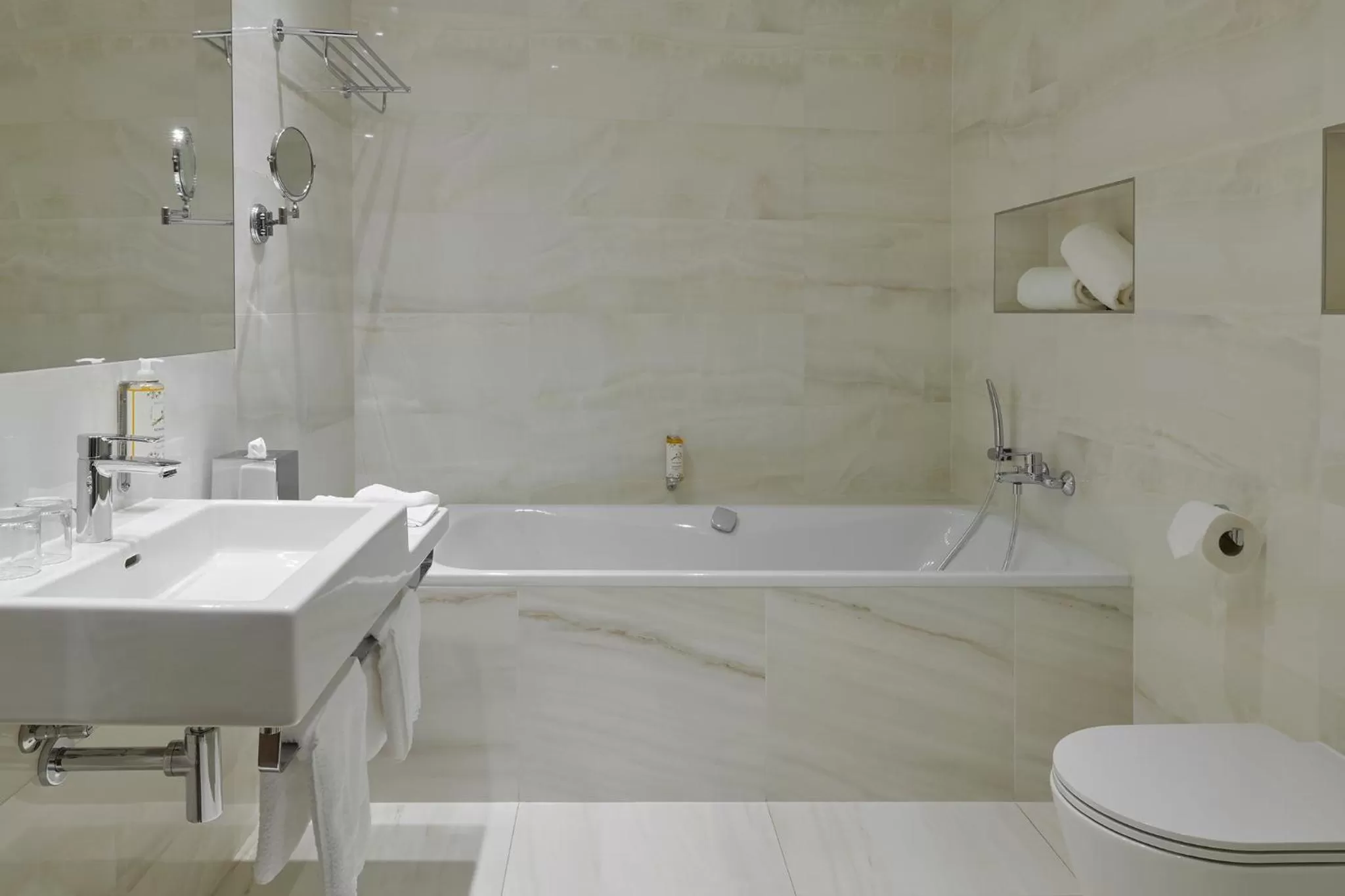 Bathroom in Hotel Passage