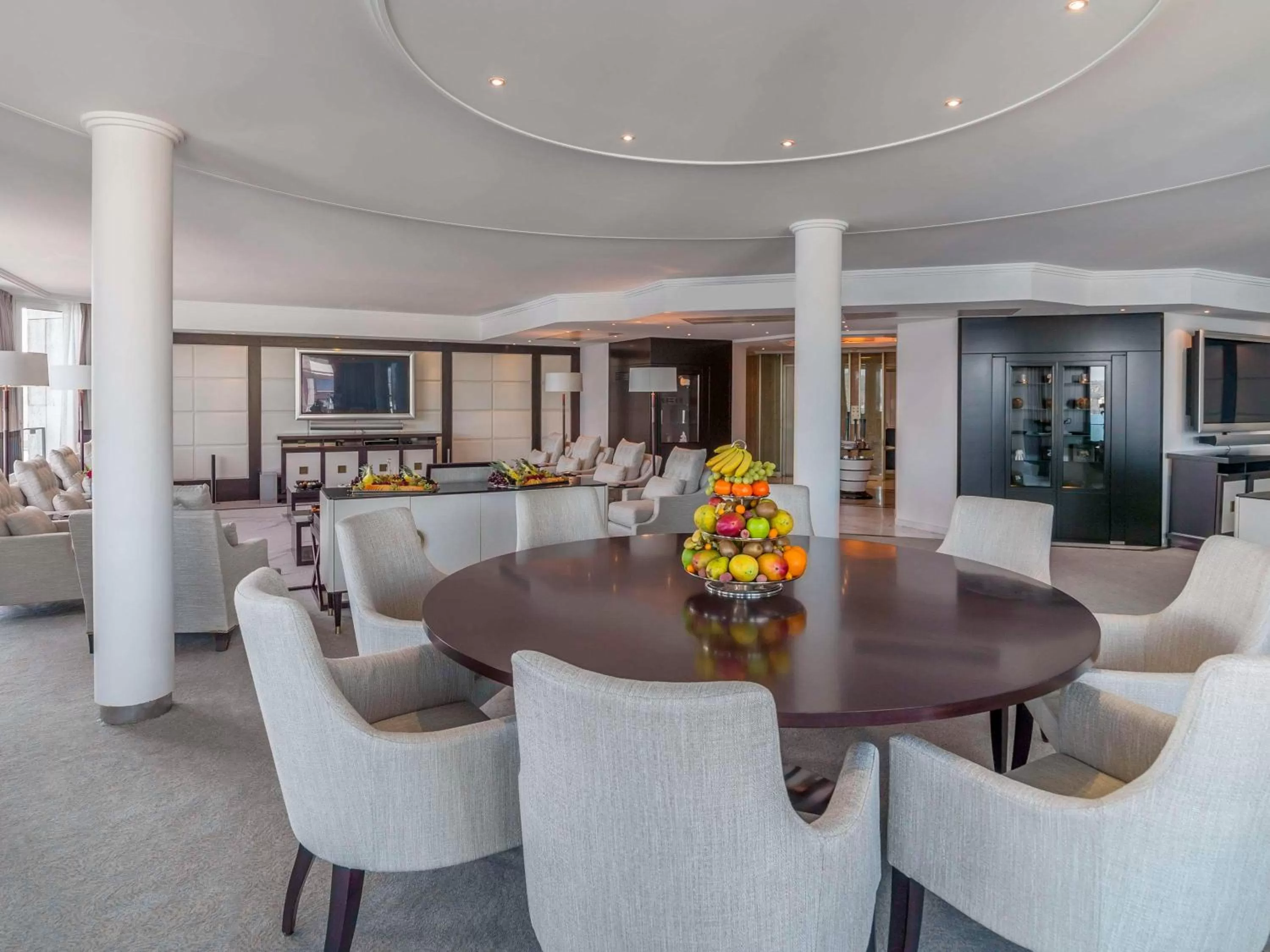 Bedroom in Fairmont Grand Hotel Geneva