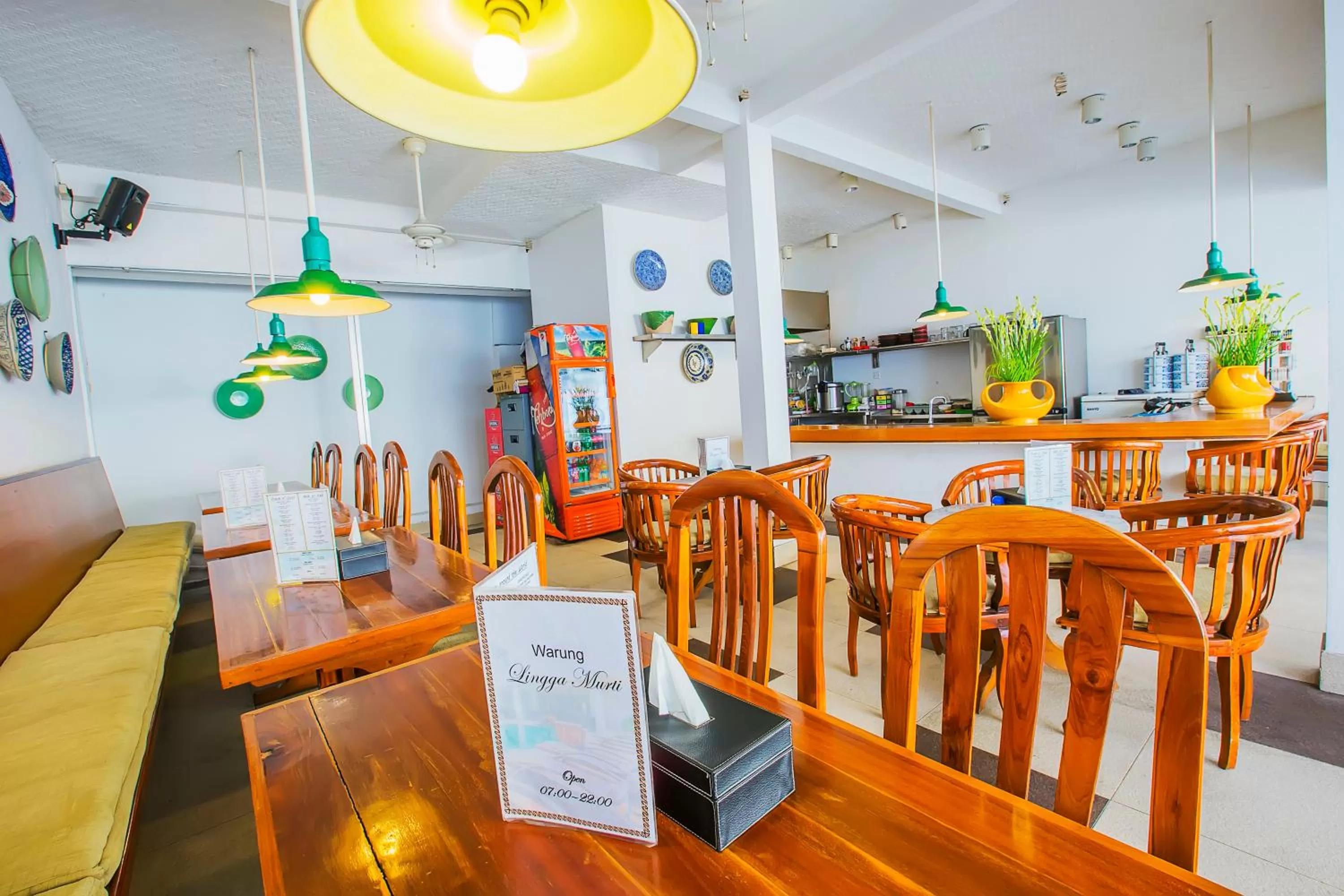 Restaurant/places to eat in Samsara Inn