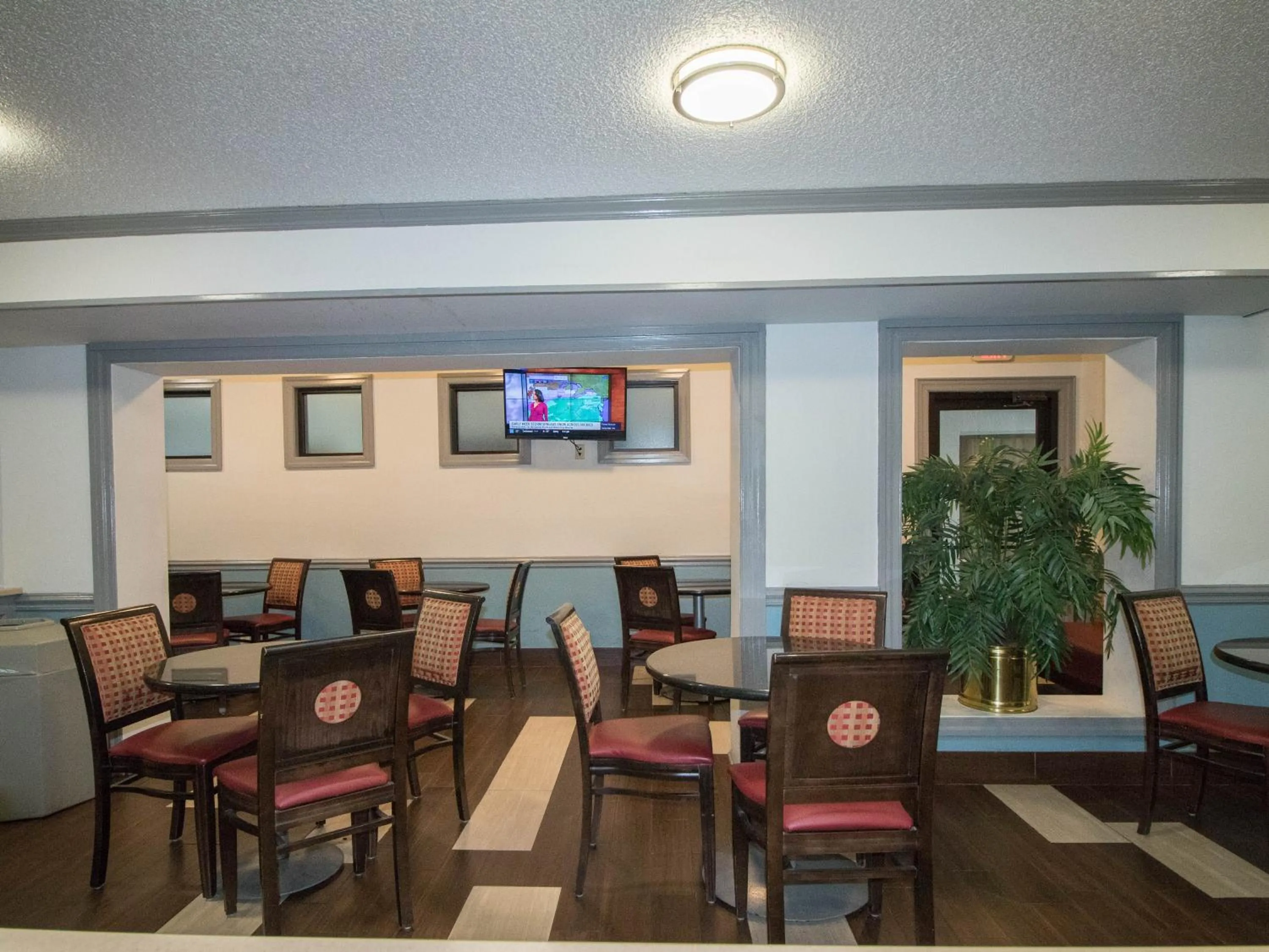 Restaurant/places to eat in Sweet Dream Inn - University Park