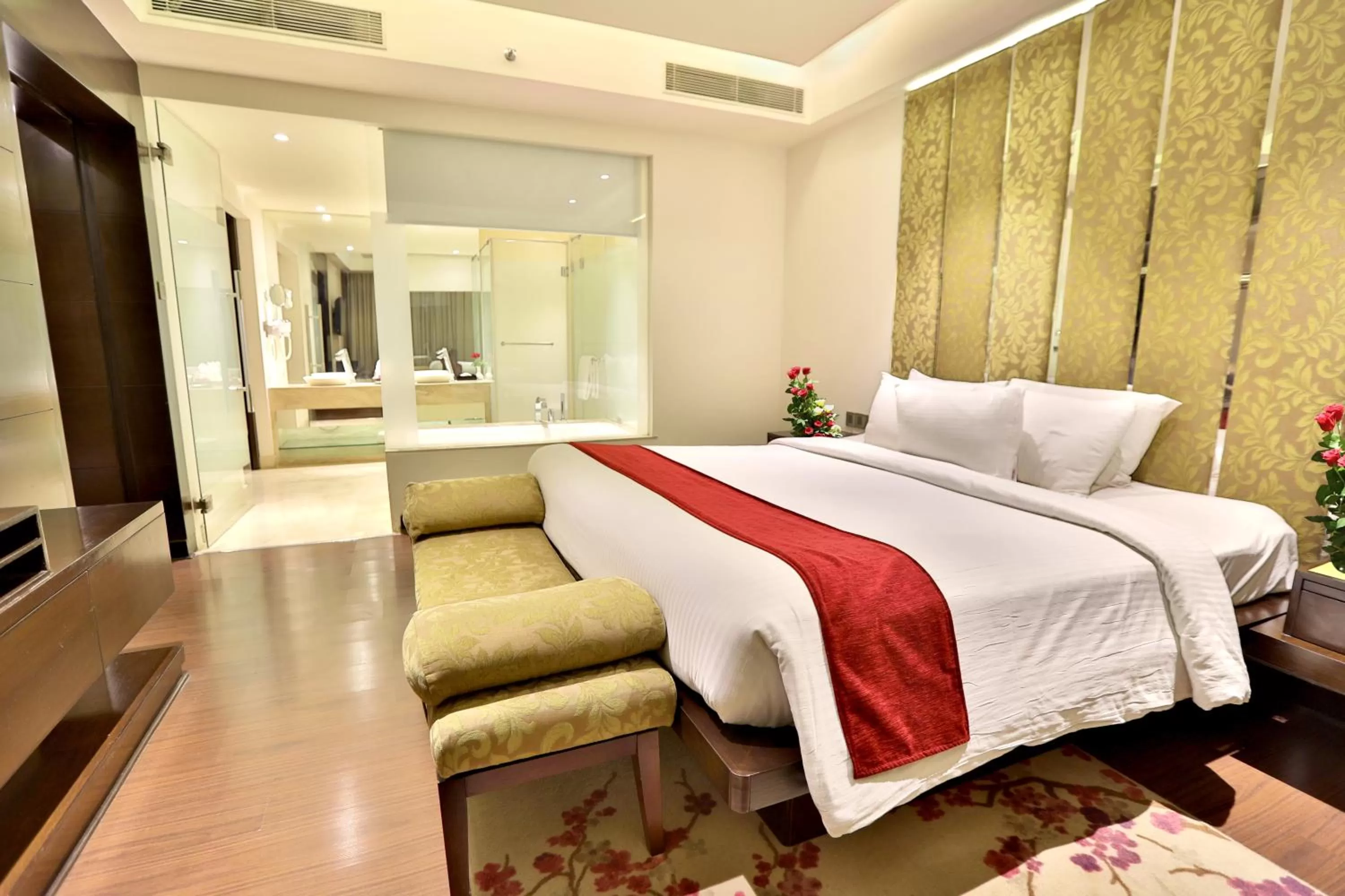 Bed in Hotel Royal Orchid Jaipur, Tonk Road