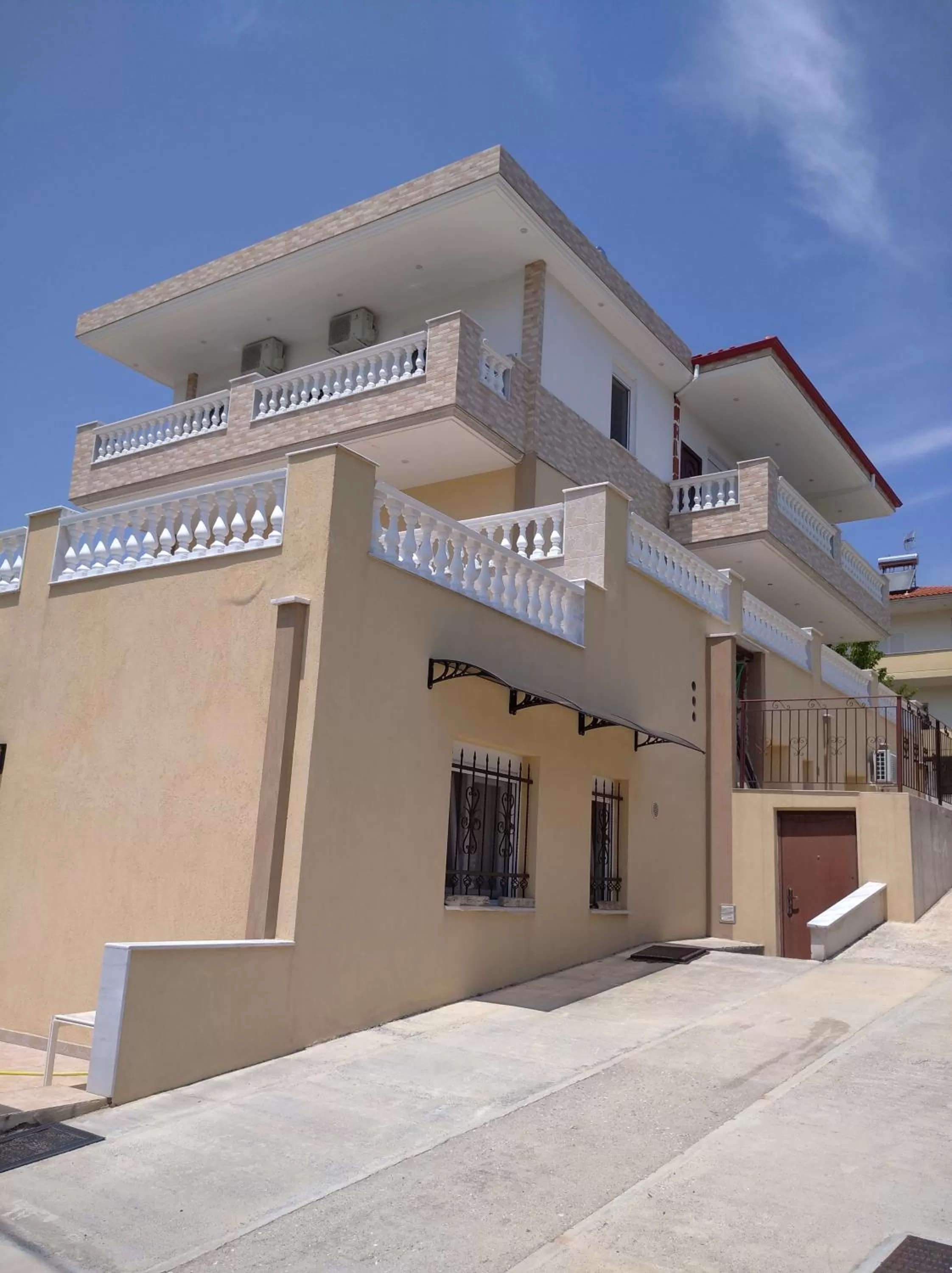 Property Building in Apartments Vladimir