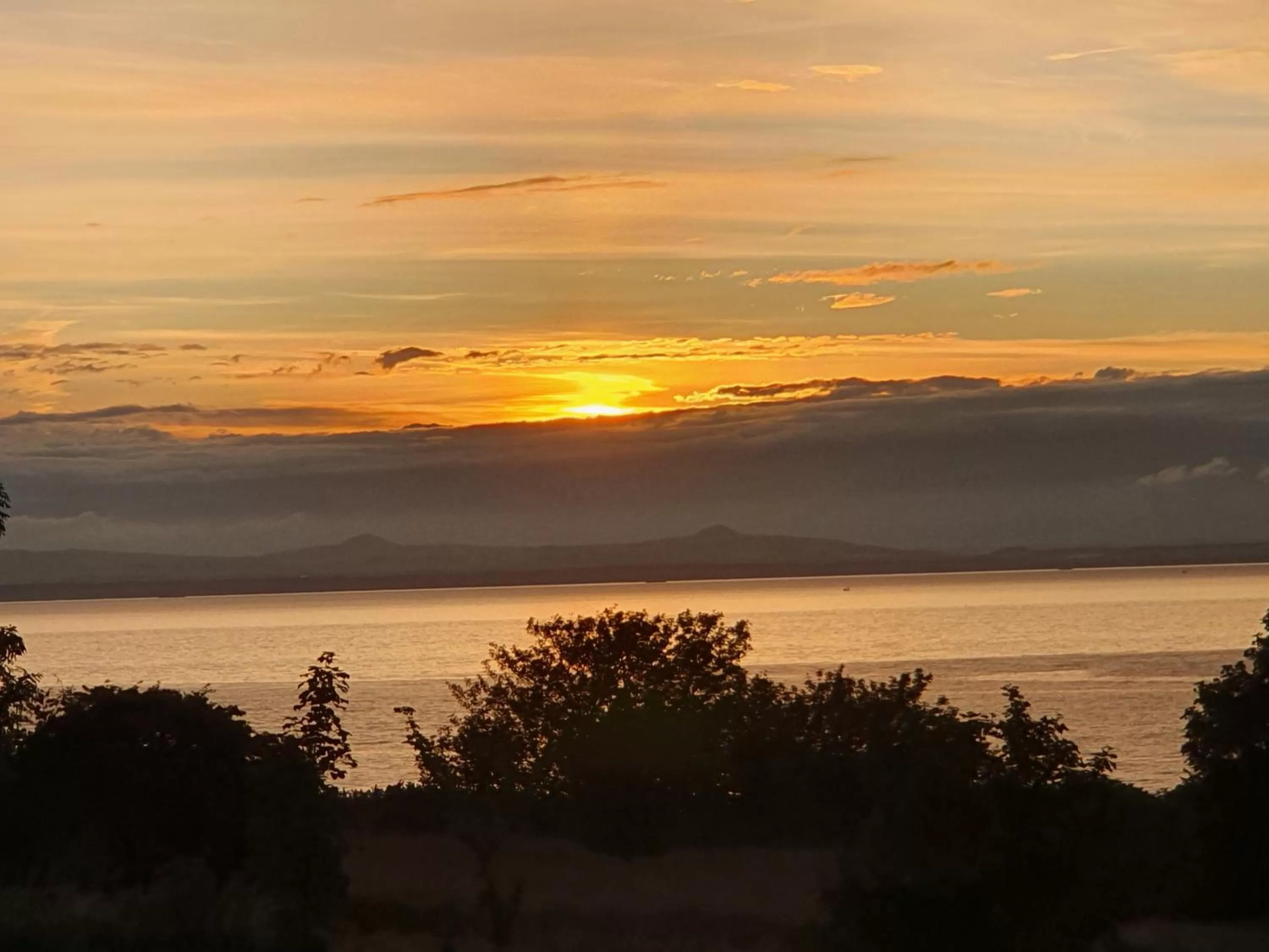 Sunset in Maple Cottage B&B