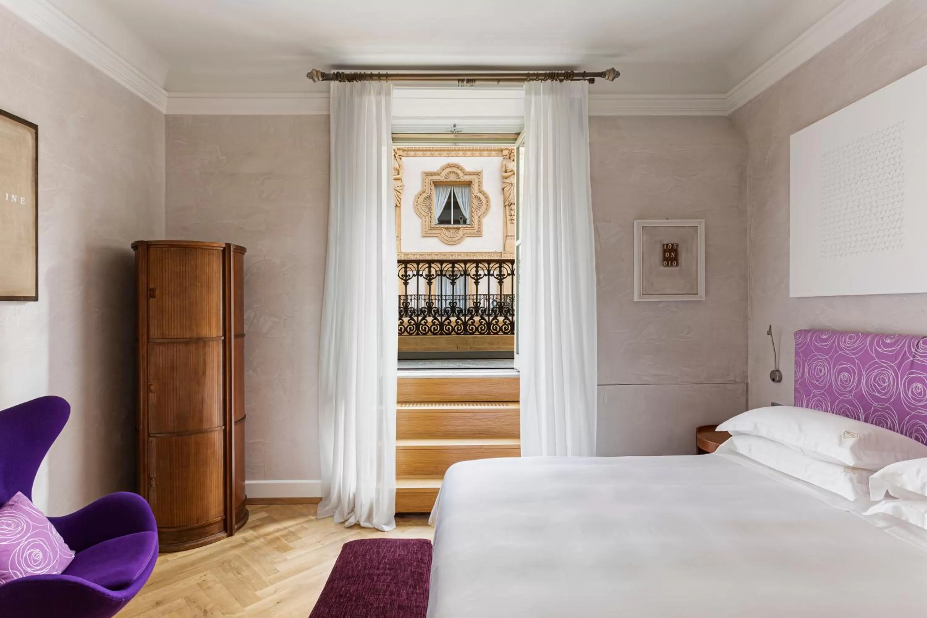 Bedroom, Bed in Galleria Vik Milano - Townhouse Galleria - Small Luxury Hotels of the World