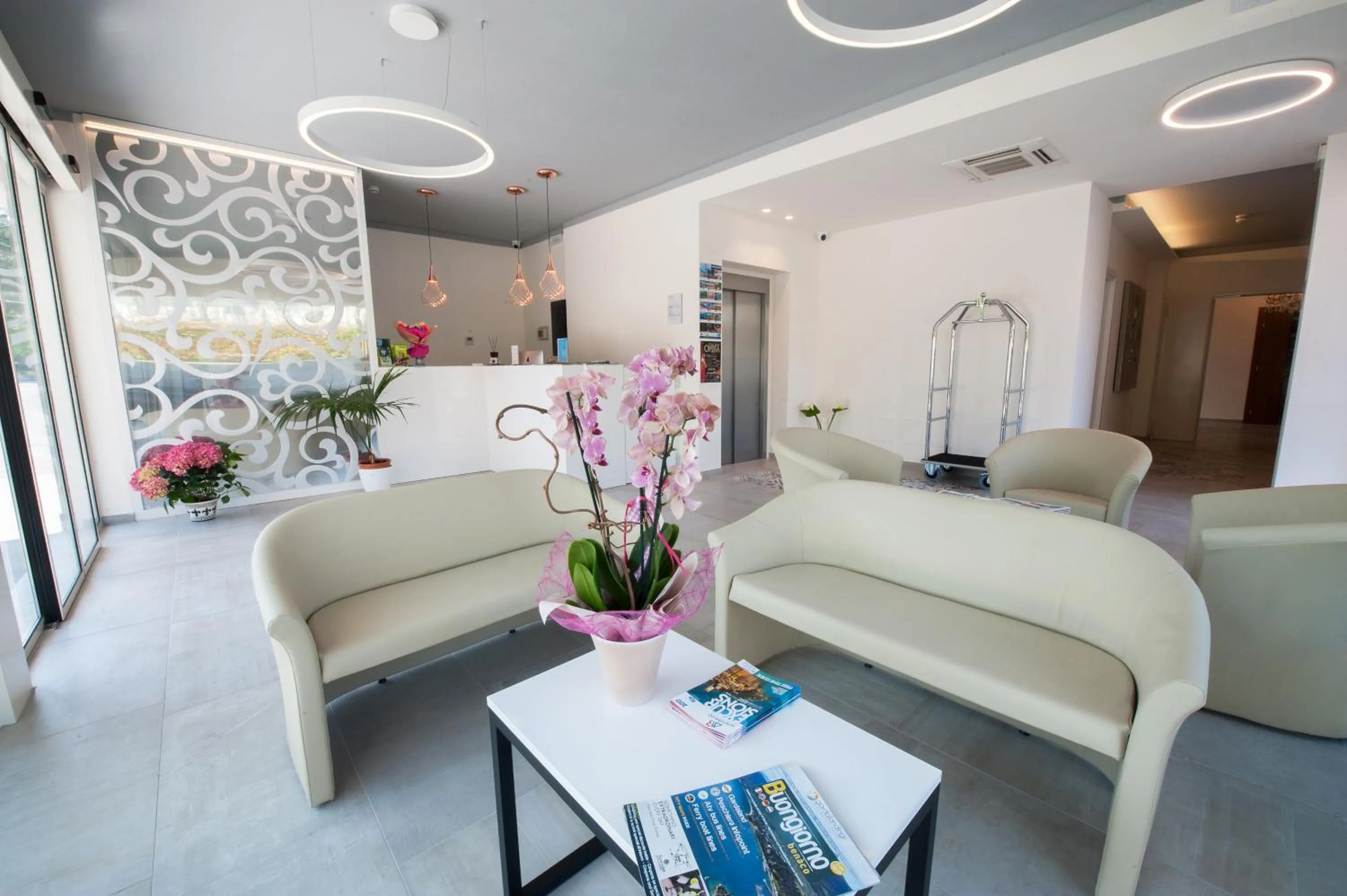 Communal lounge/ TV room in Amaris