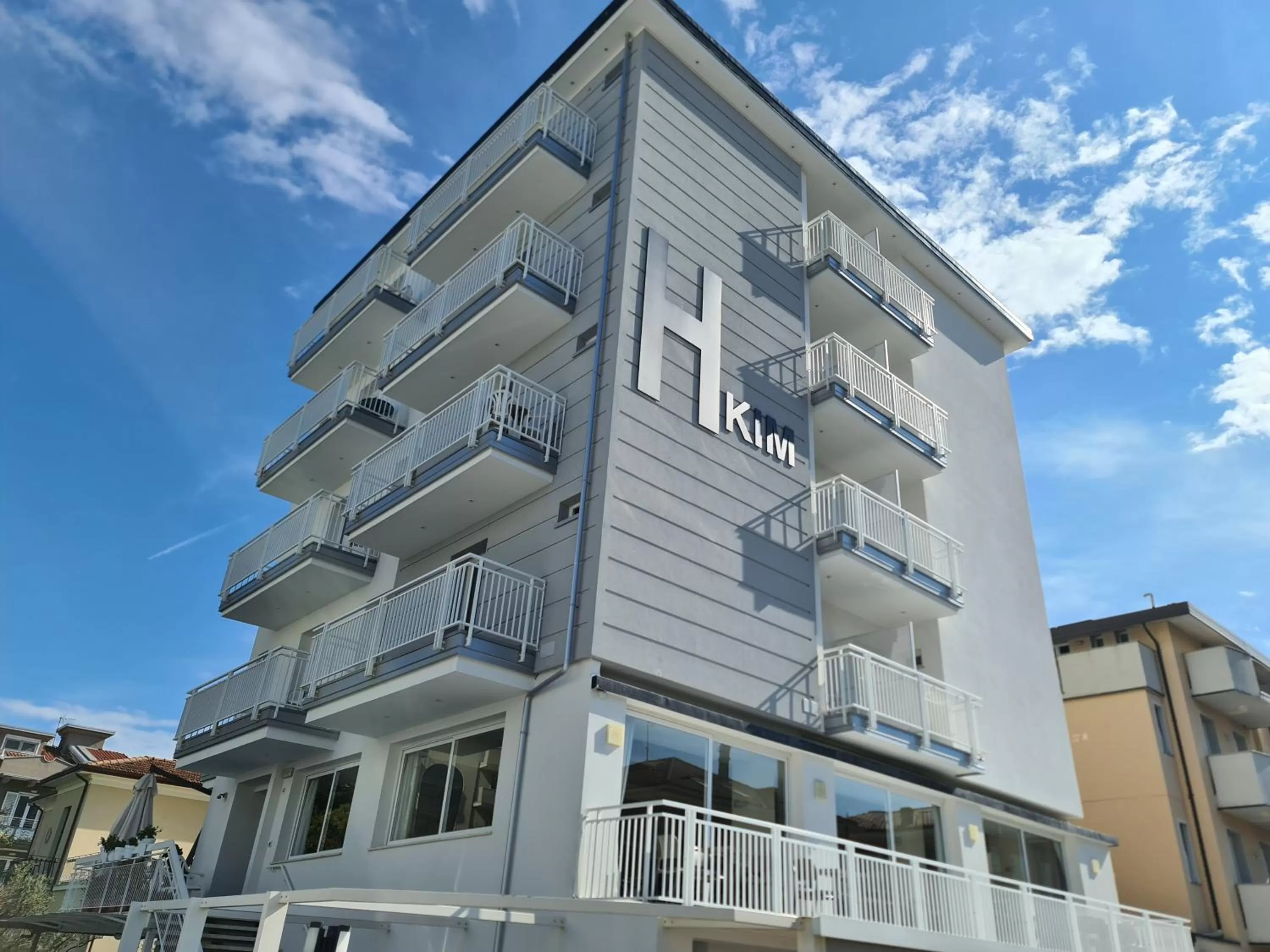 Property building in Hotel Kim