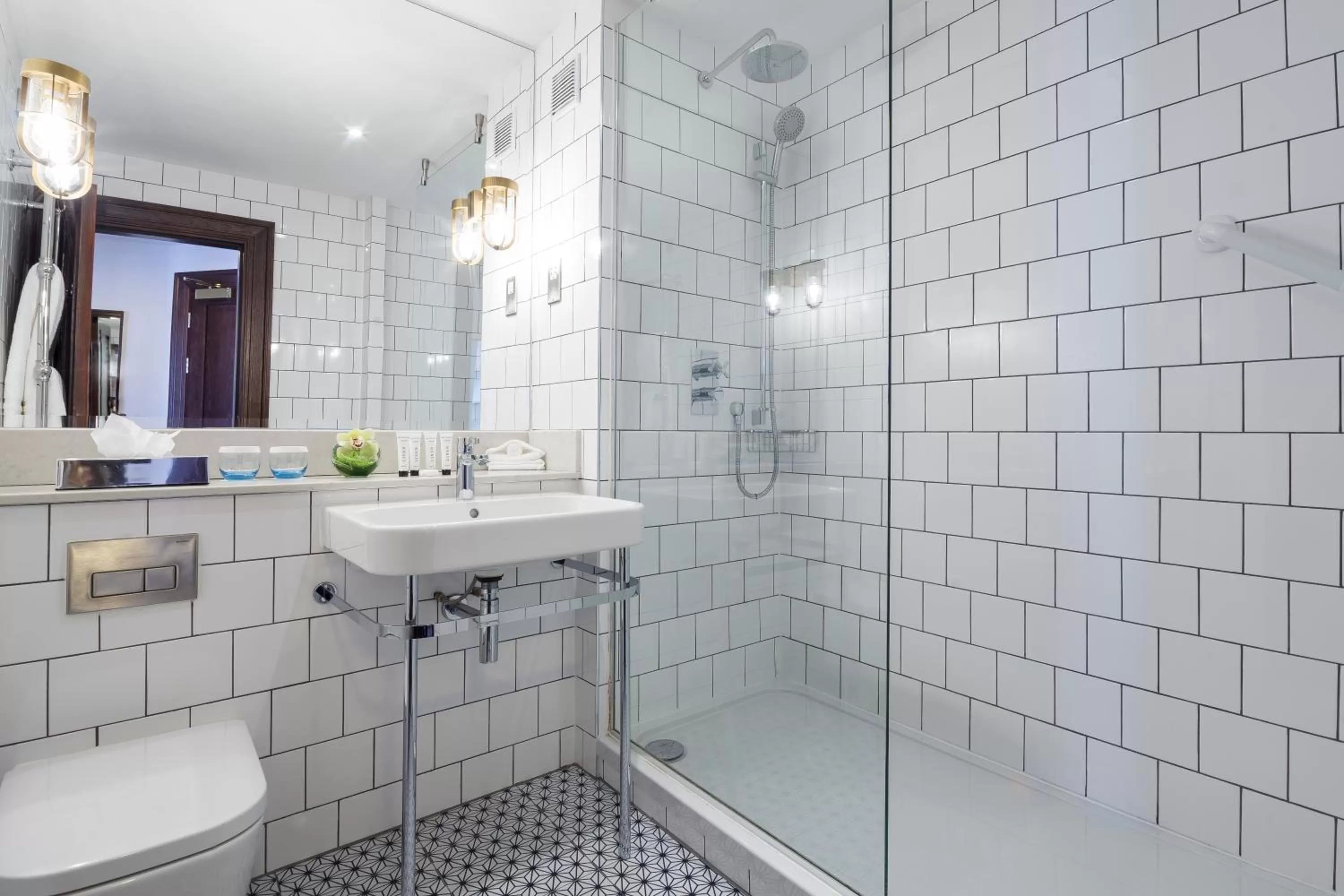 Bathroom in Temple Bar Hotel