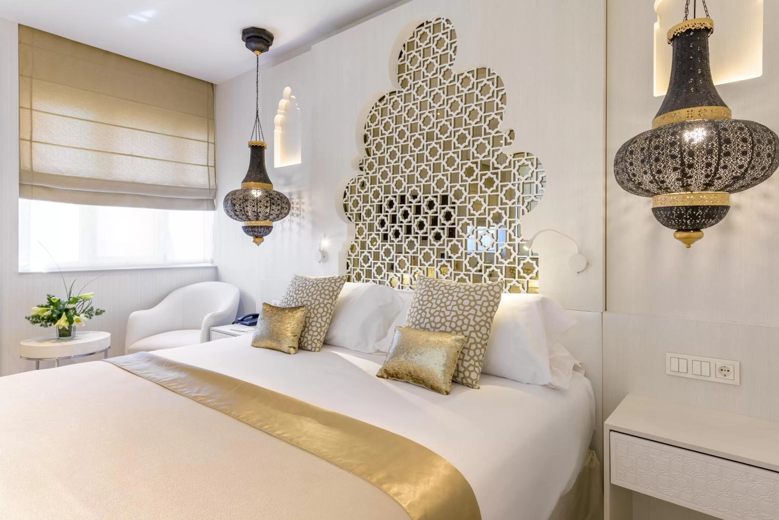 Photo of the whole room, Bed in Hotel Saray