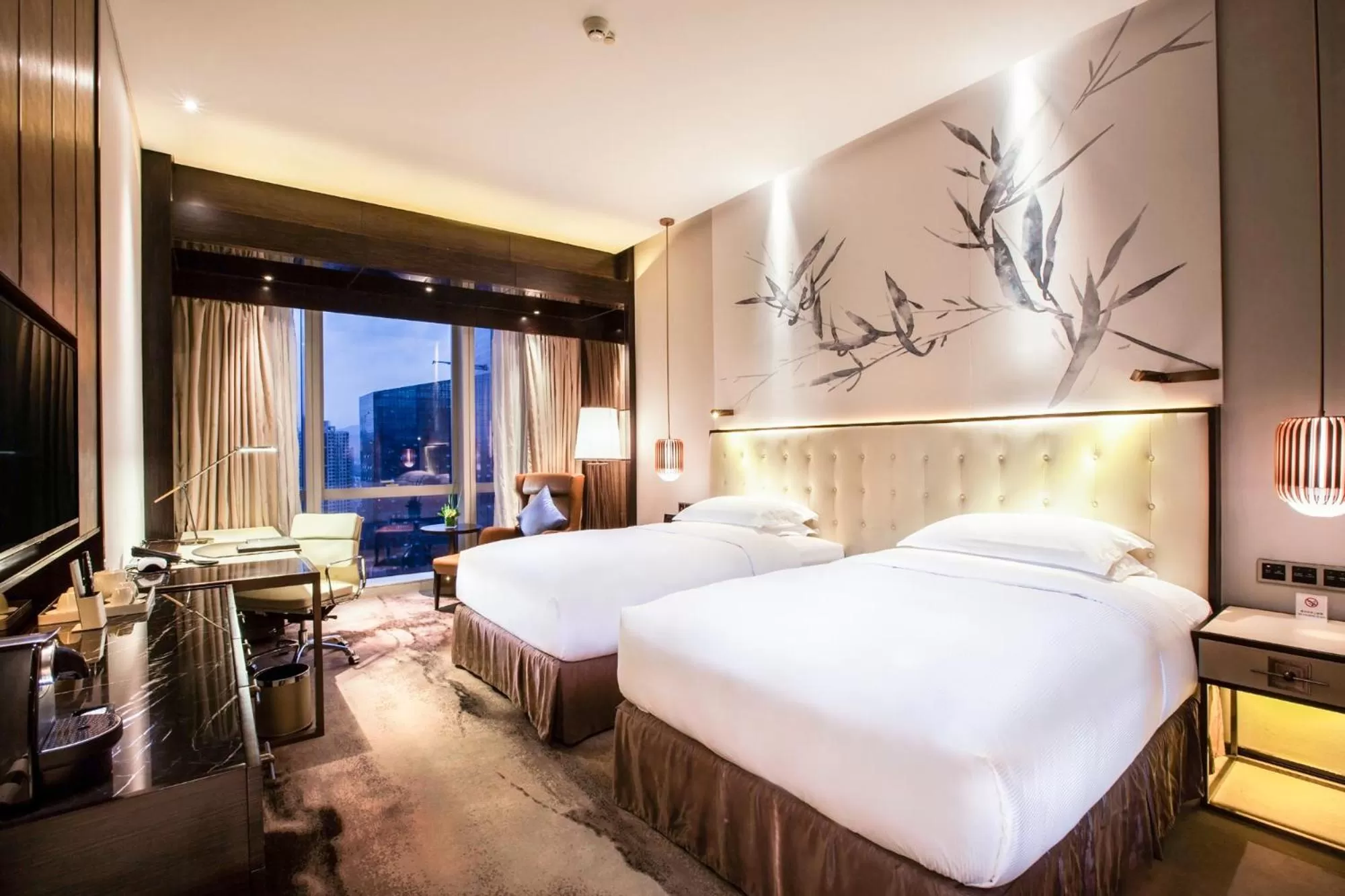 Bed in Hilton Shenzhen Futian
