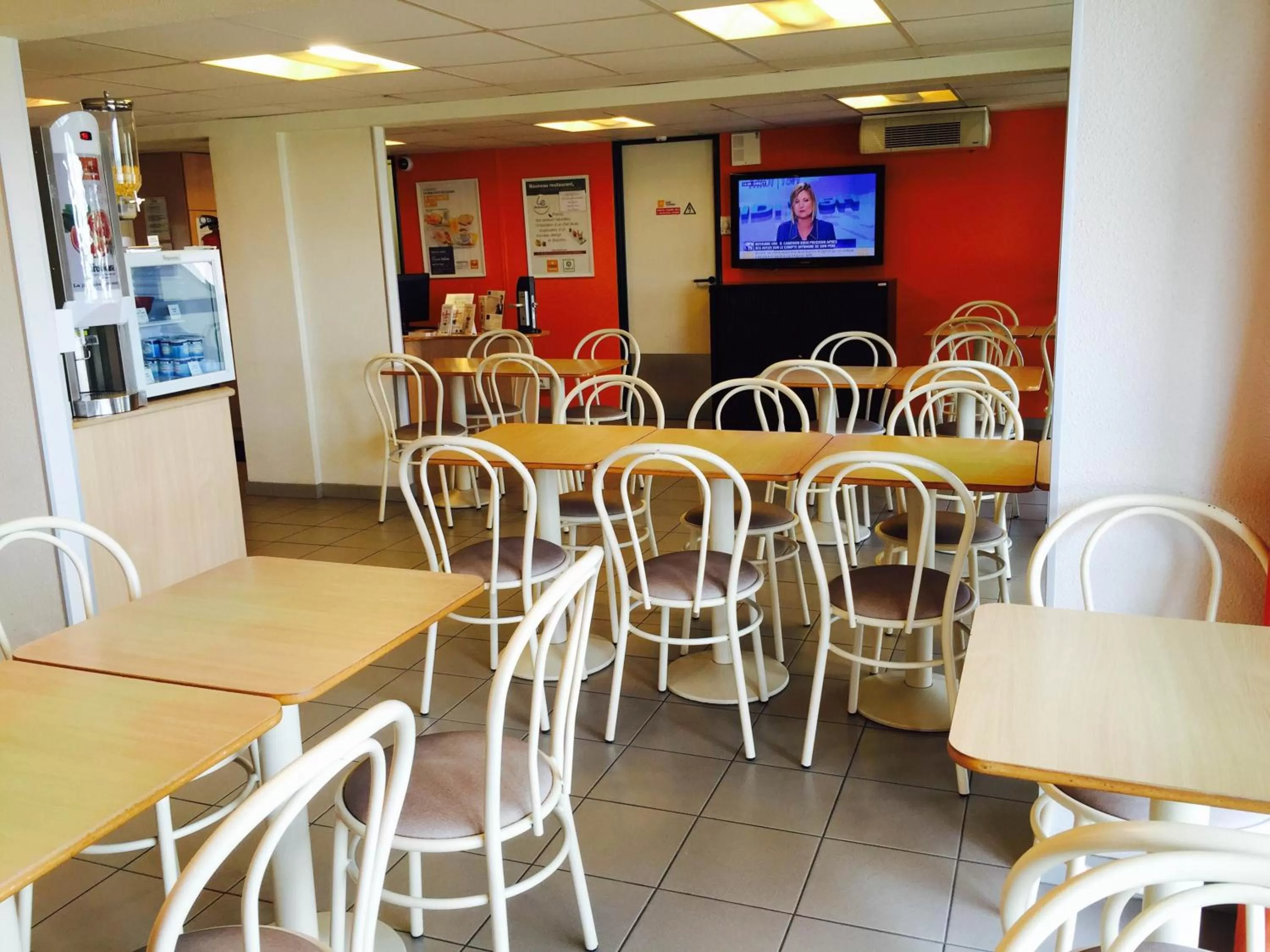 Restaurant/places to eat in Premiere Classe Nevers Varennes Vauzelles