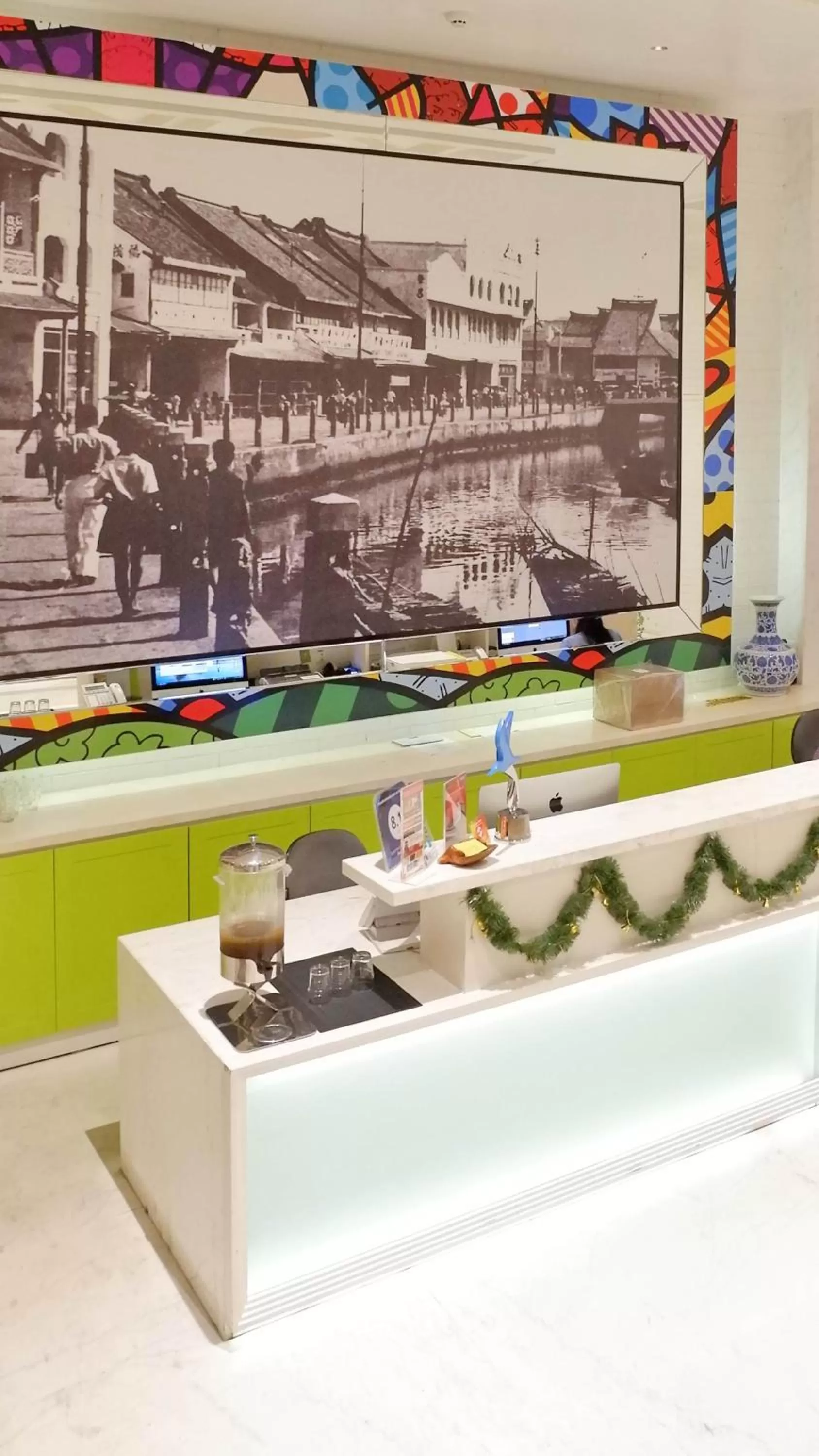 Lobby or reception in MaxOne Signature Glodok Jakarta